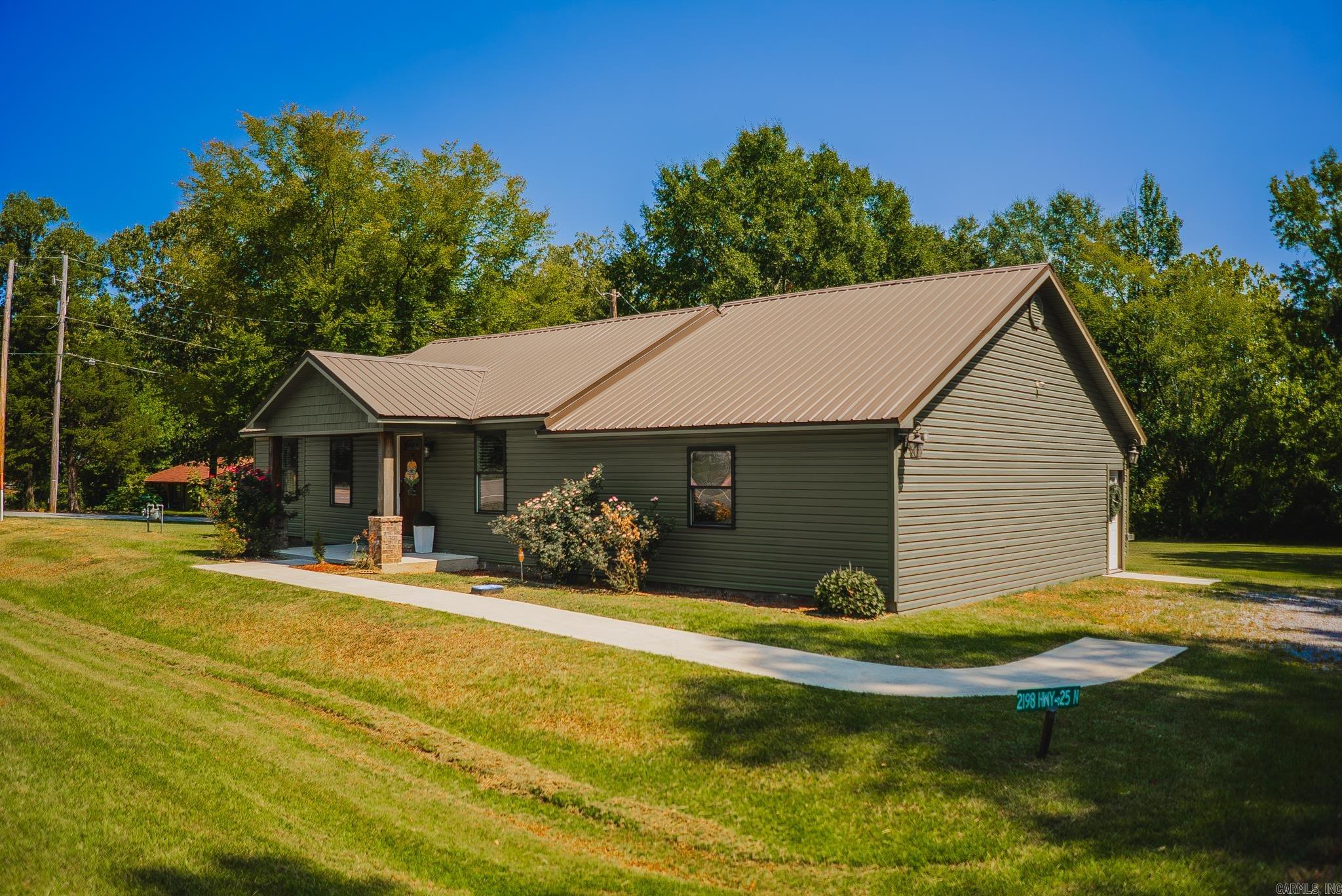 2198 Us 425 Property Photo 2