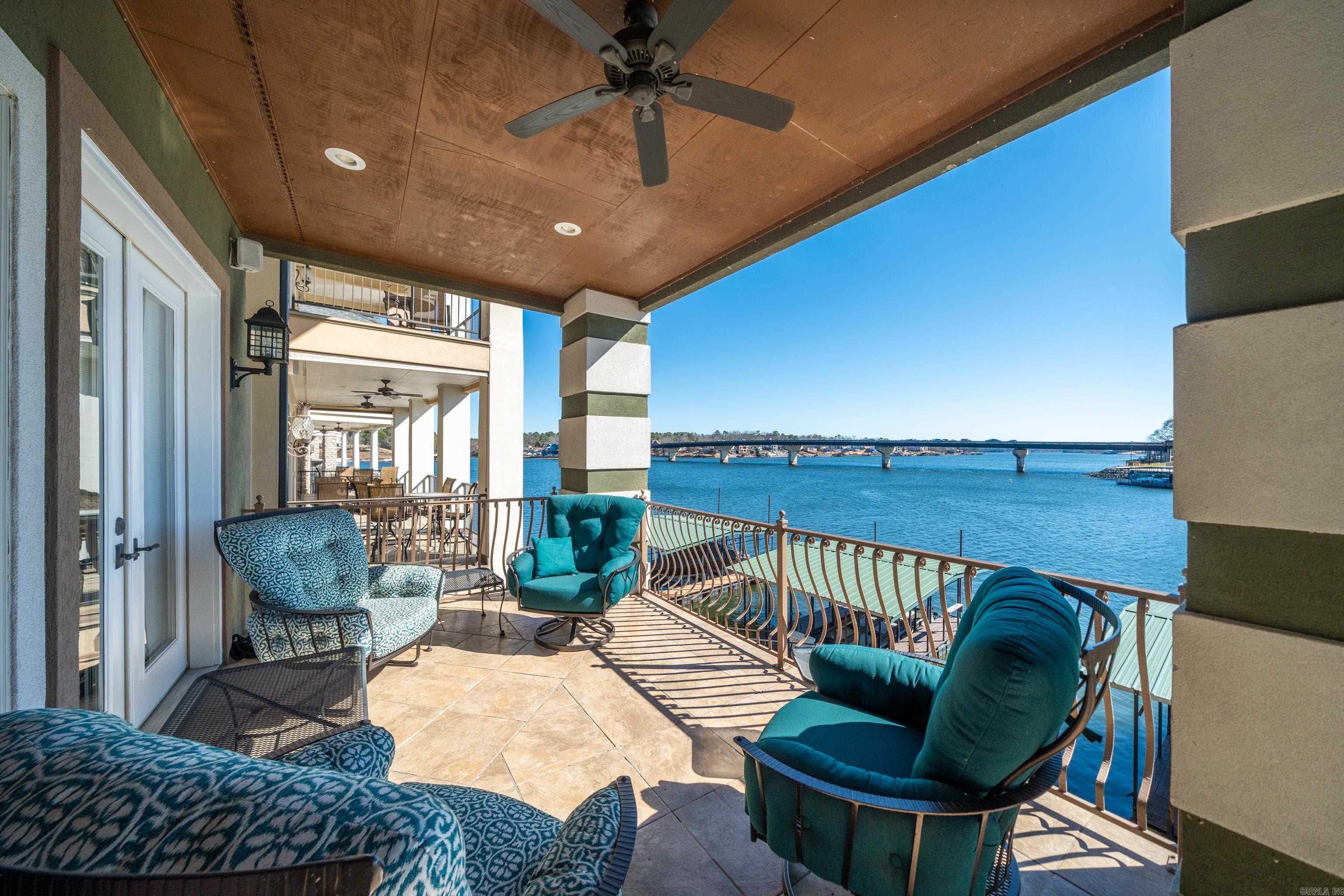 347 Paradise Pt Property Photo 15