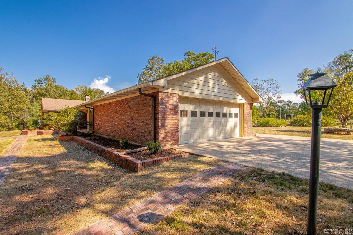 808 Chris Circle Property Photo 4