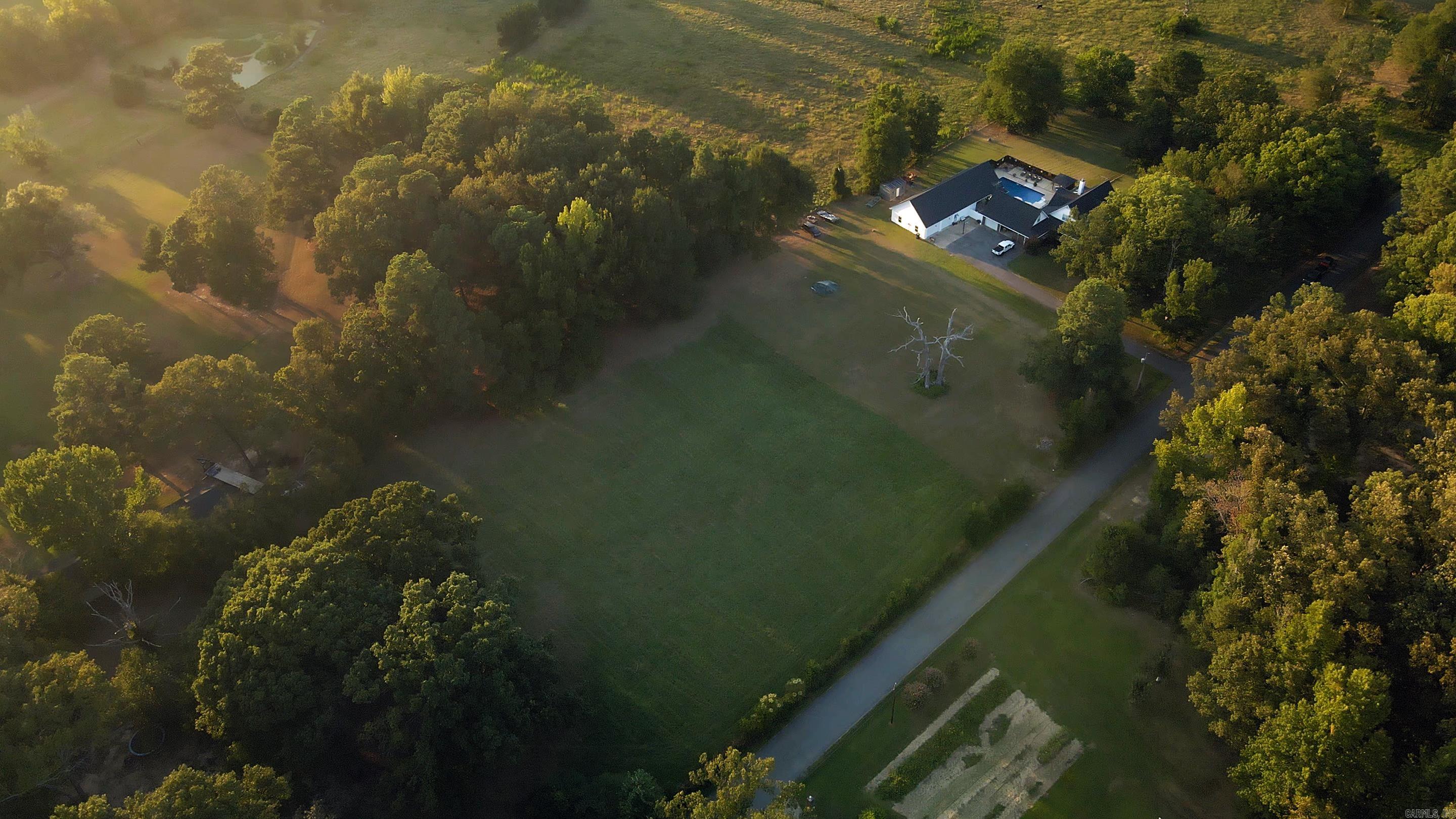 10828 Jacks Road Property Photo 6