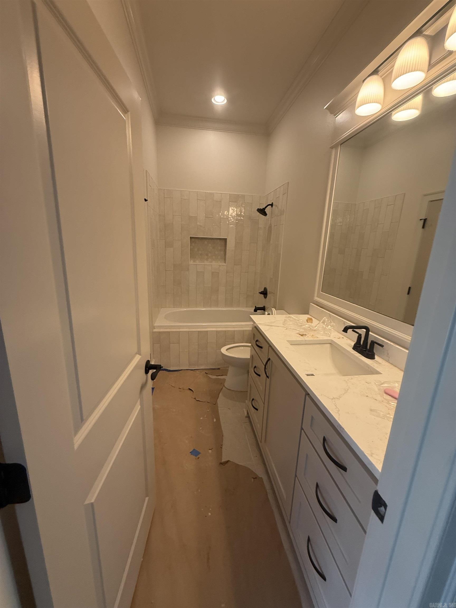 31 Epernay Circle Property Photo 6