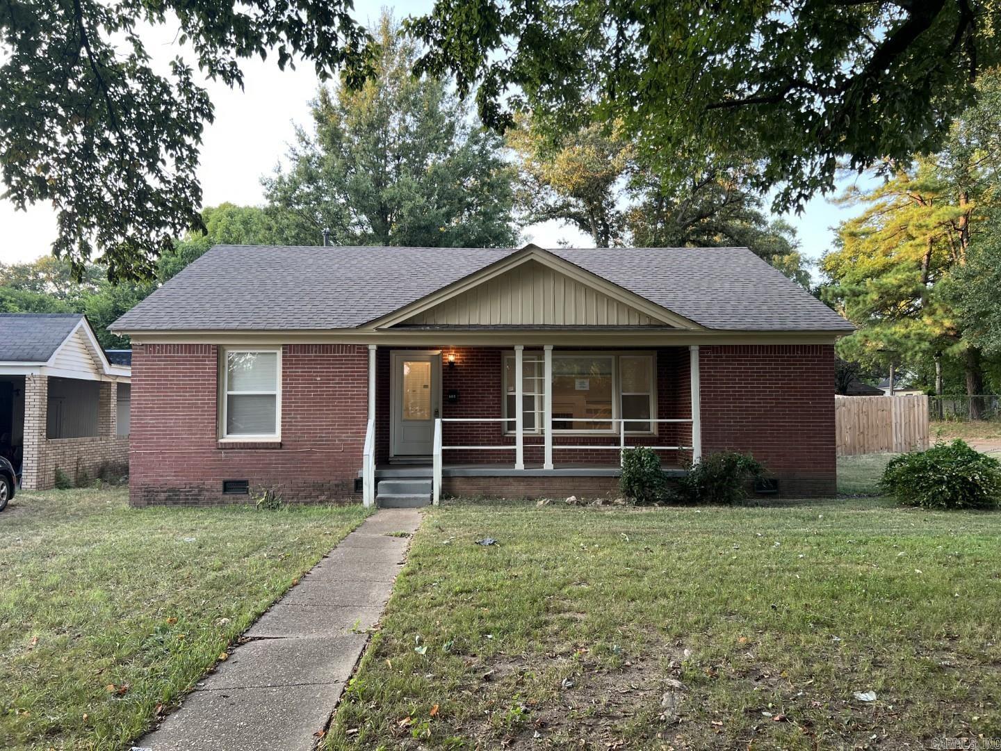 725 Holden Avenue Property Photo 1