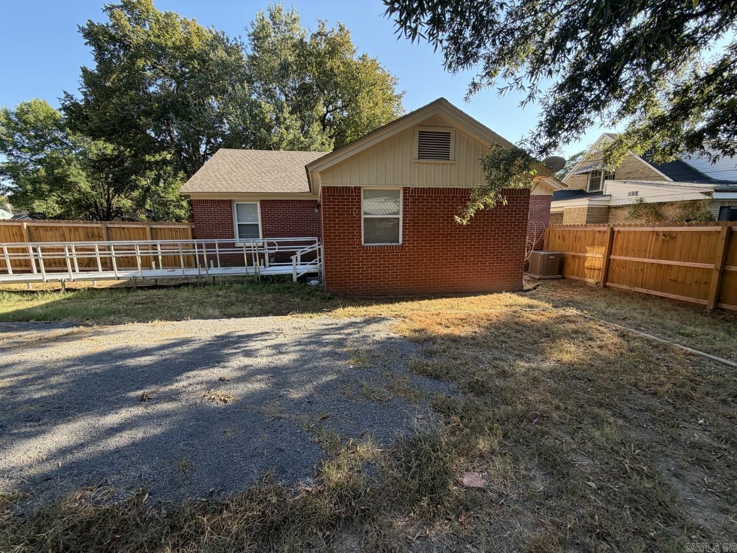 725 Holden Avenue Property Photo 14