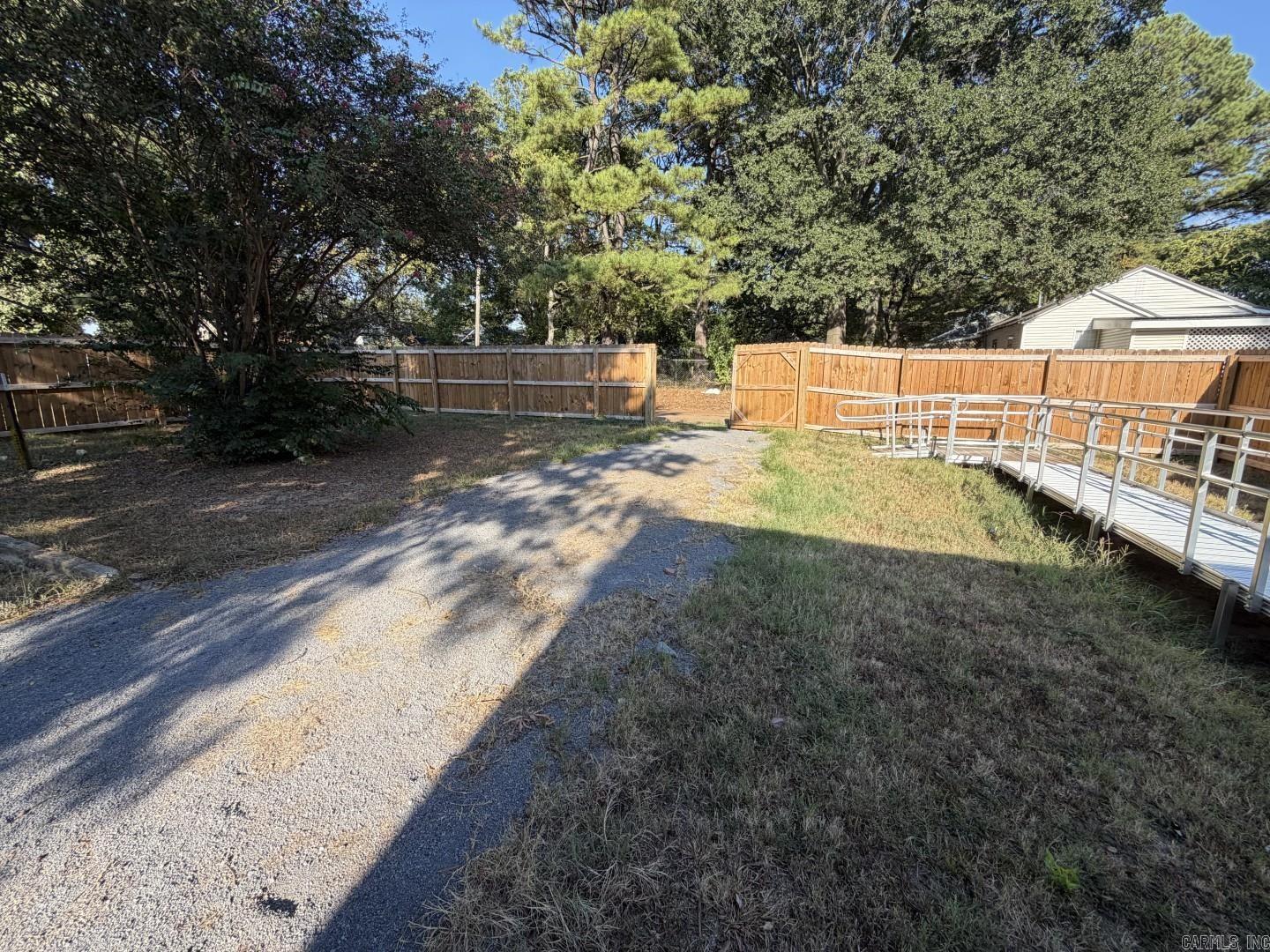725 Holden Avenue Property Photo 15
