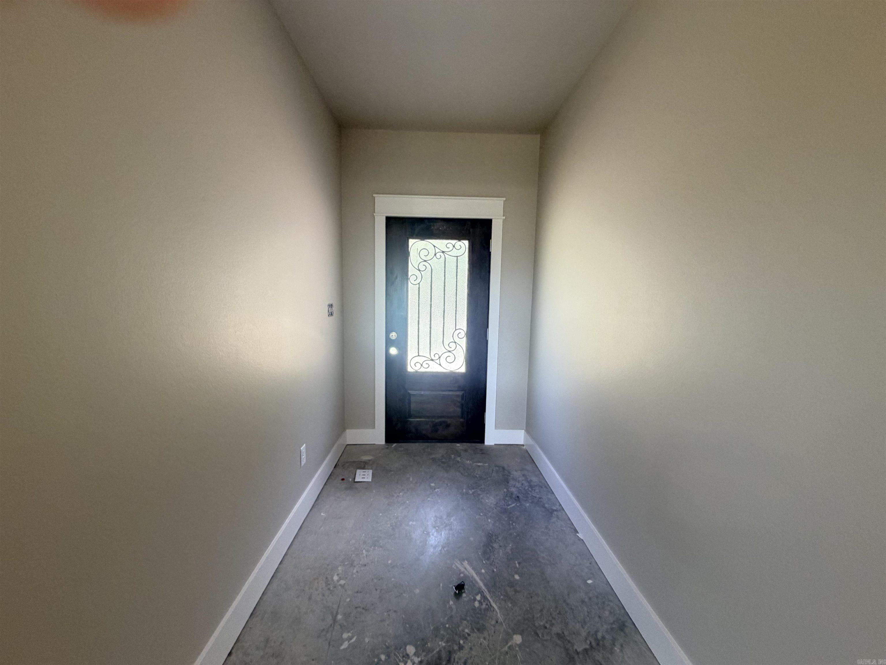 539 Long Island Dr Property Photo 7