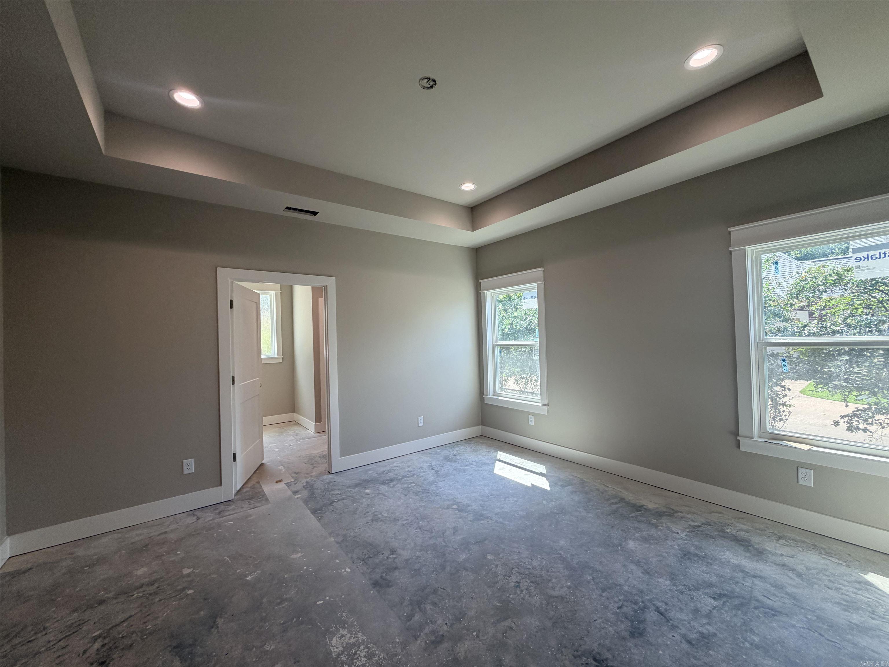 539 Long Island Dr Property Photo 14