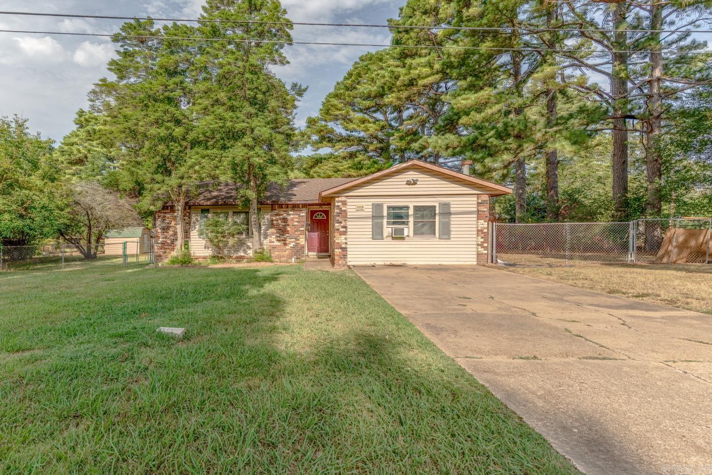 2115 Mitzi Ln Property Photo 1