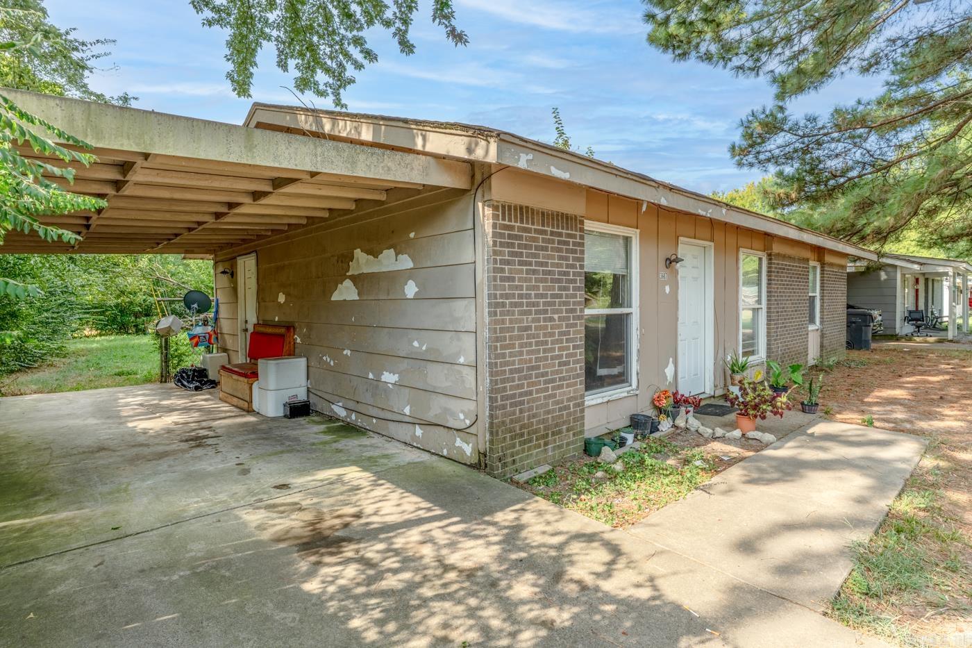 3607 Parkwood Rd Property Photo 2
