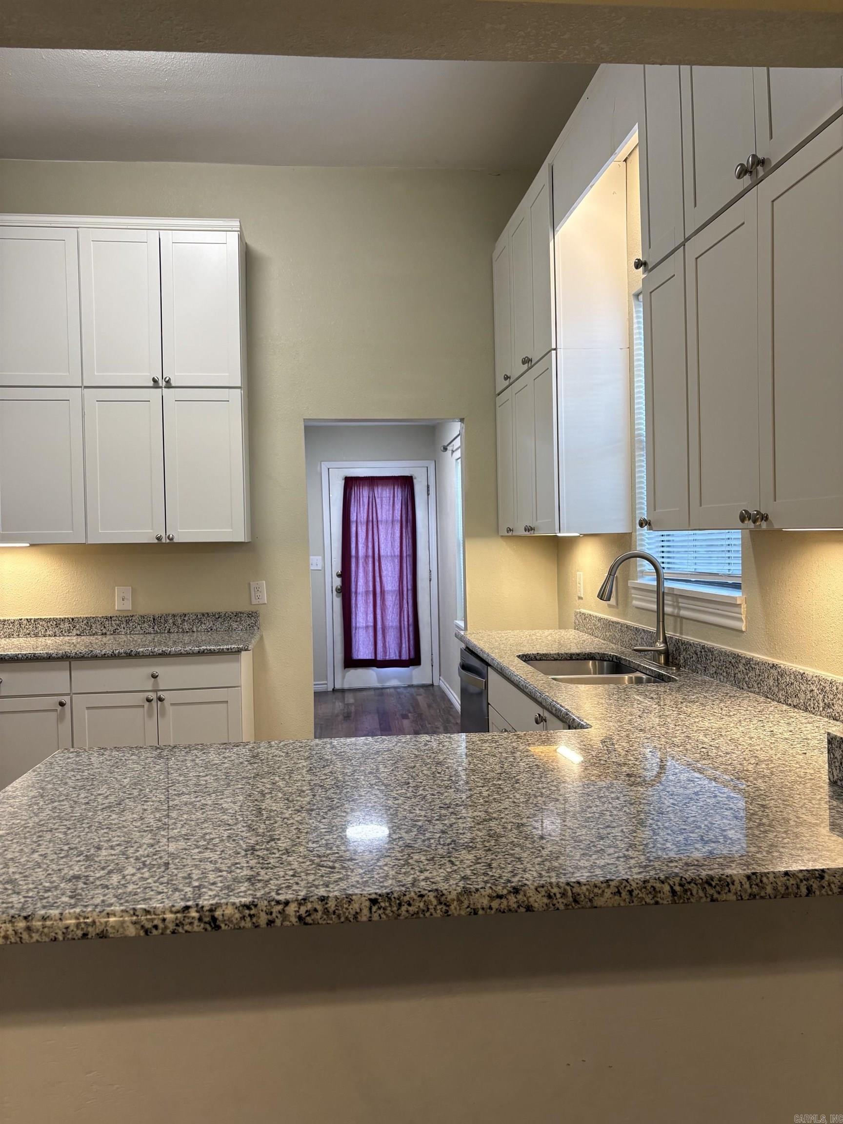 612 W Woodruff Avenue Property Photo 22