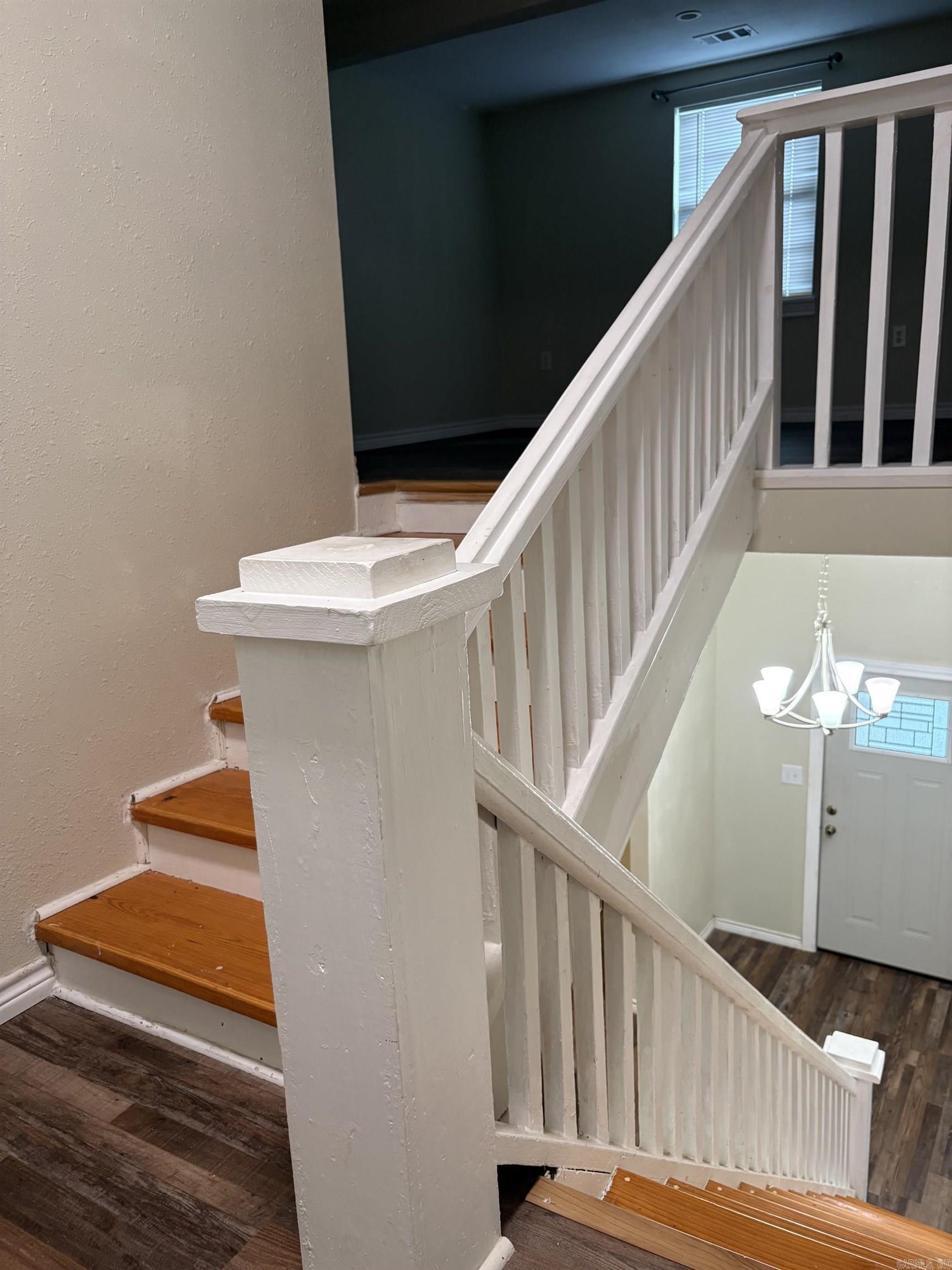 612 W Woodruff Avenue Property Photo 24