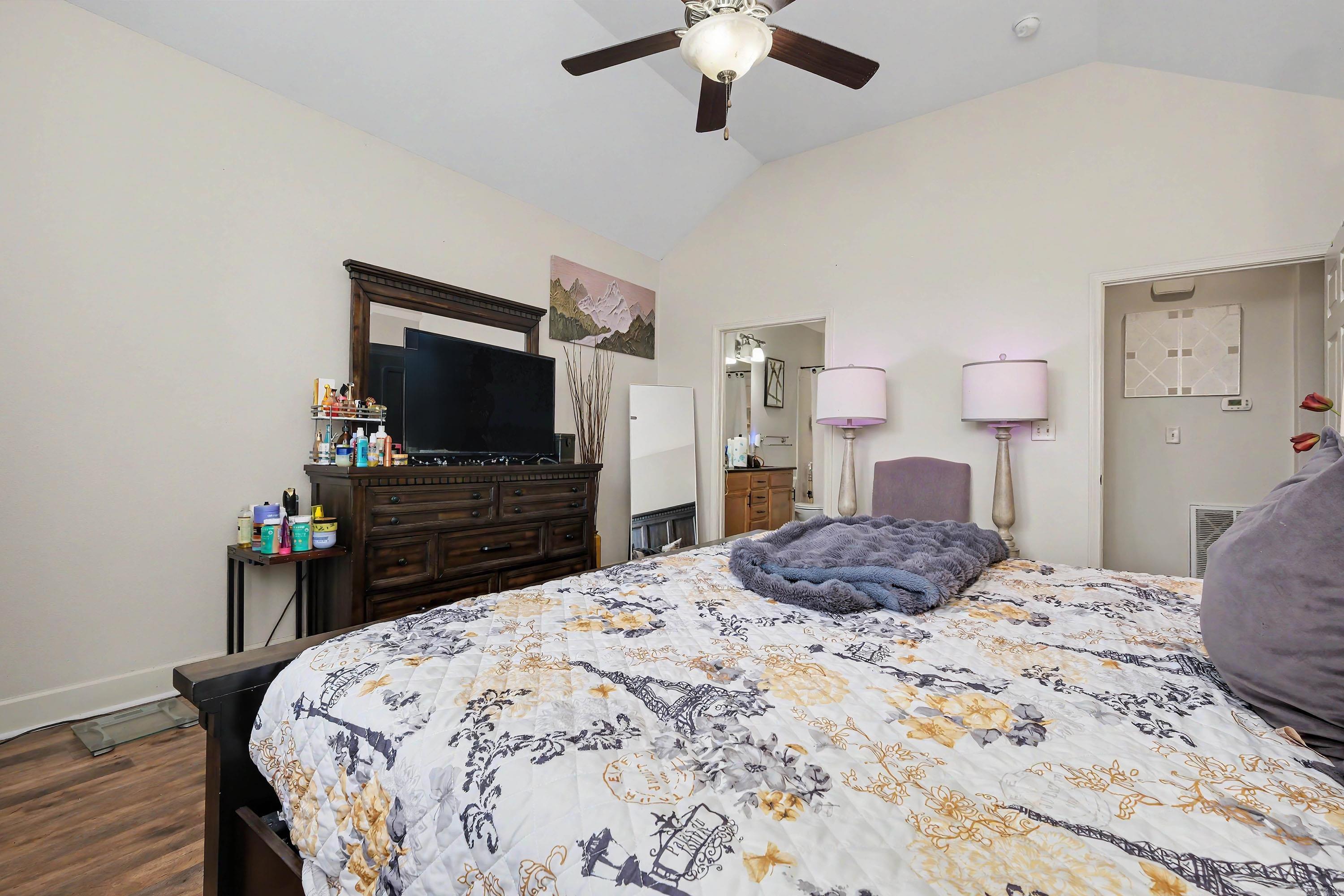 115 Legendary Place B Property Photo 19