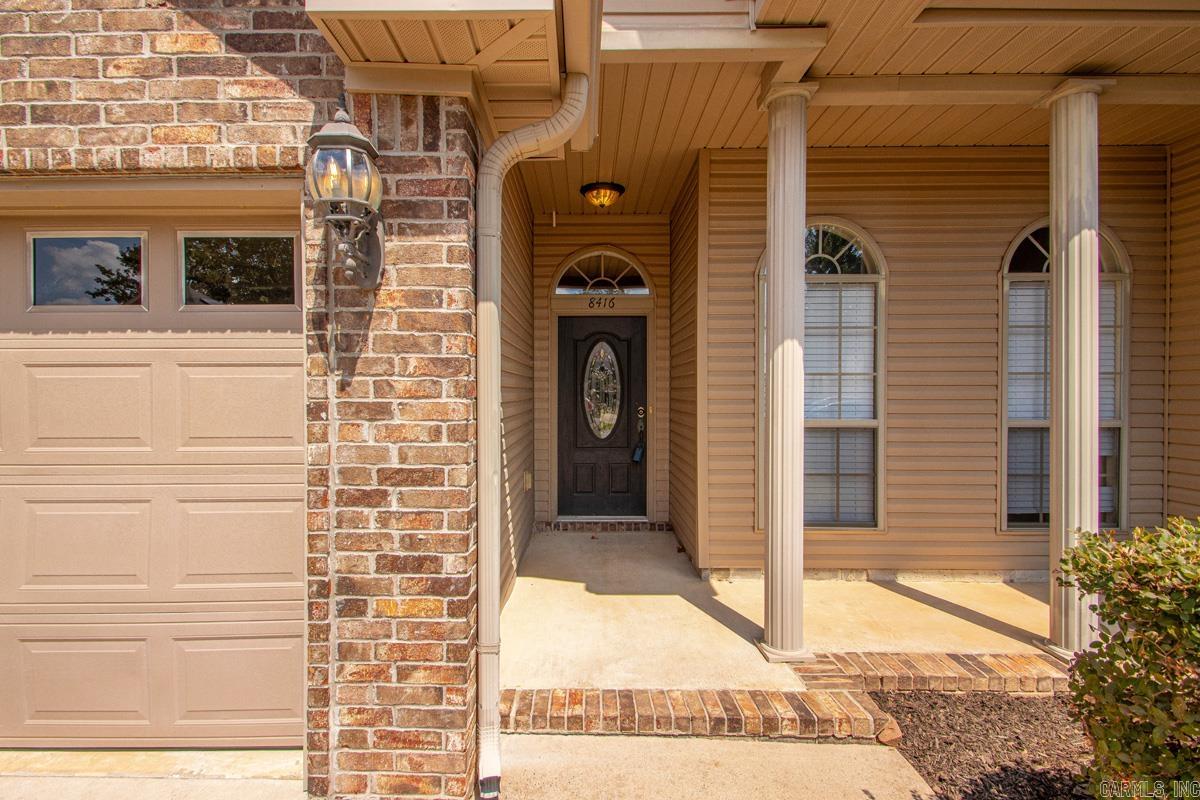 8416 Garnet Cove Property Photo 2