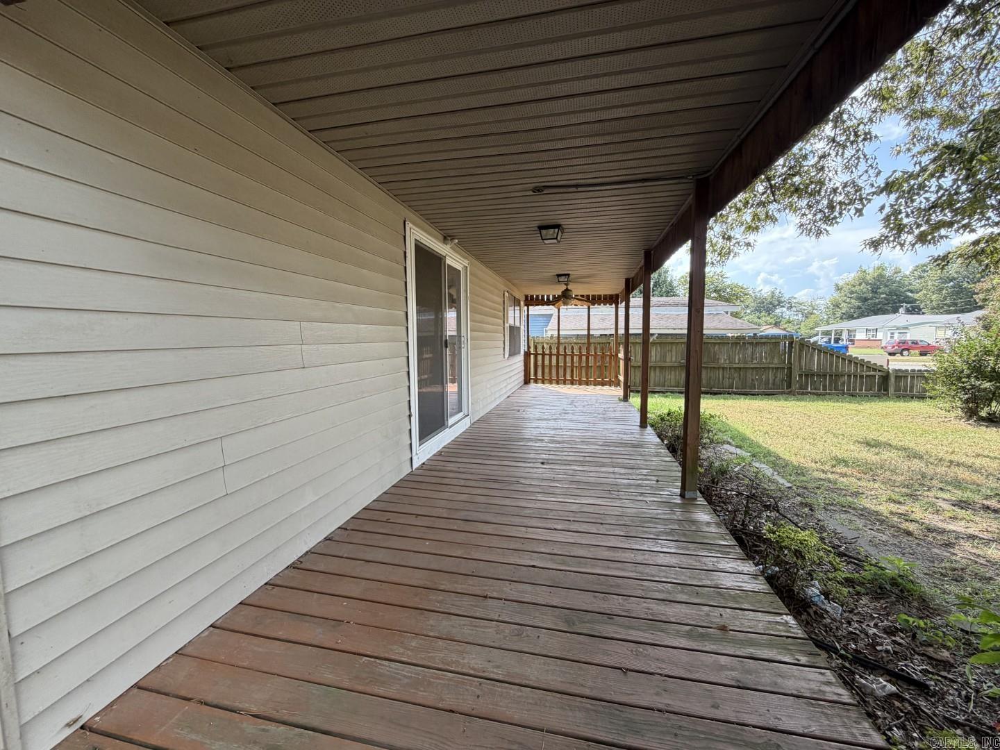 1109 Eastwood Street Property Photo 2