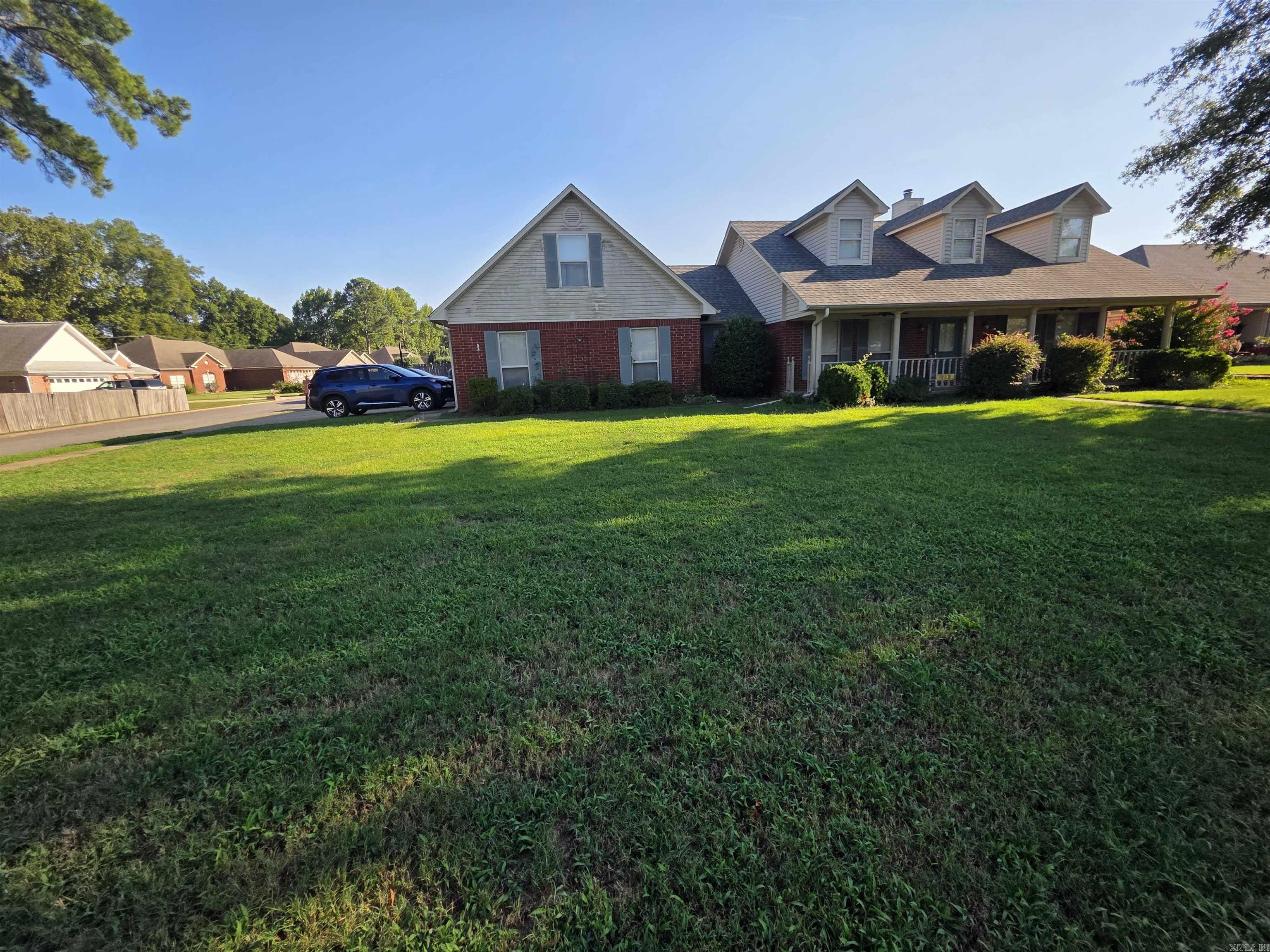 1117 Colonial Drive Property Photo 4