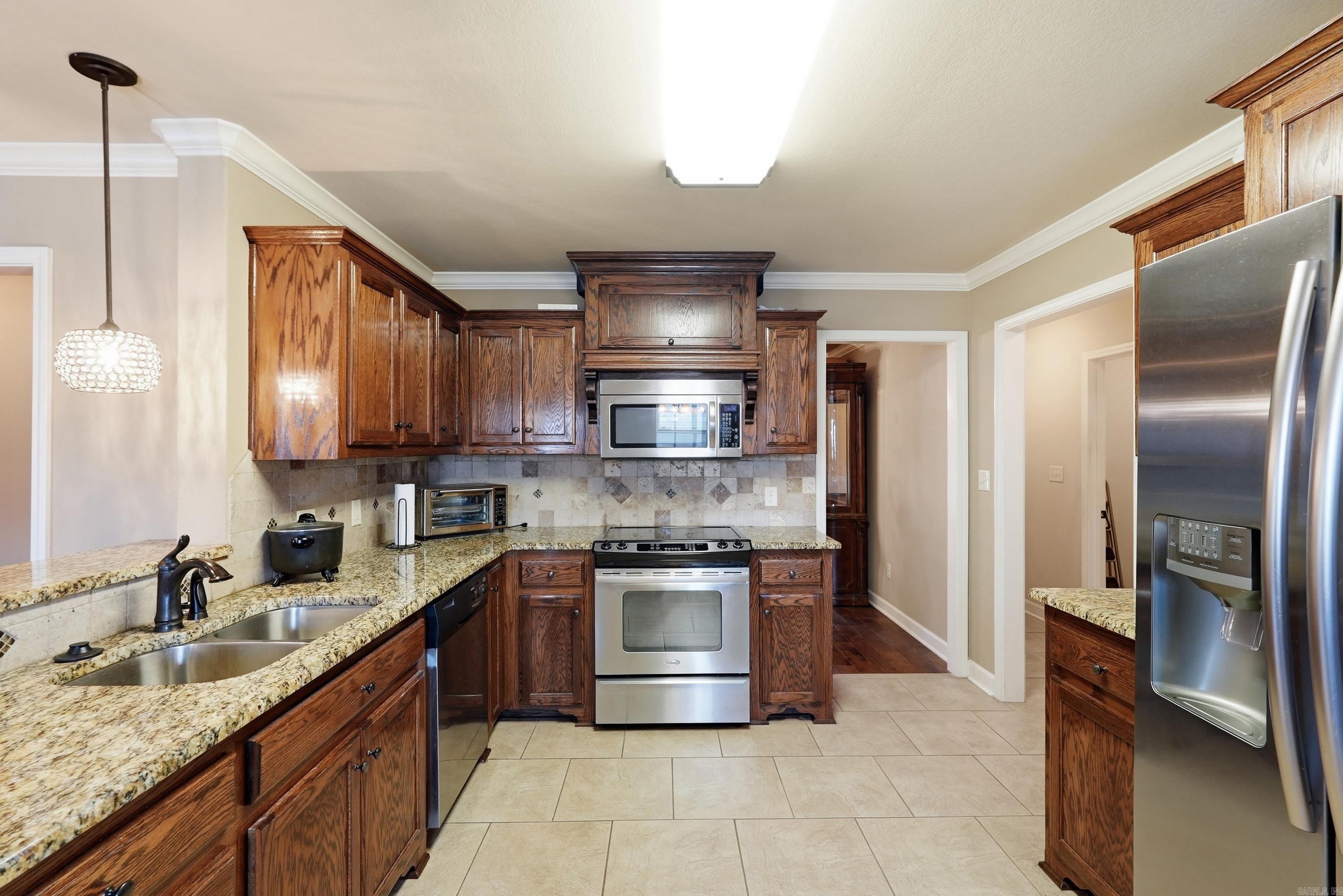 5502 Glenn Cove Property Photo 10