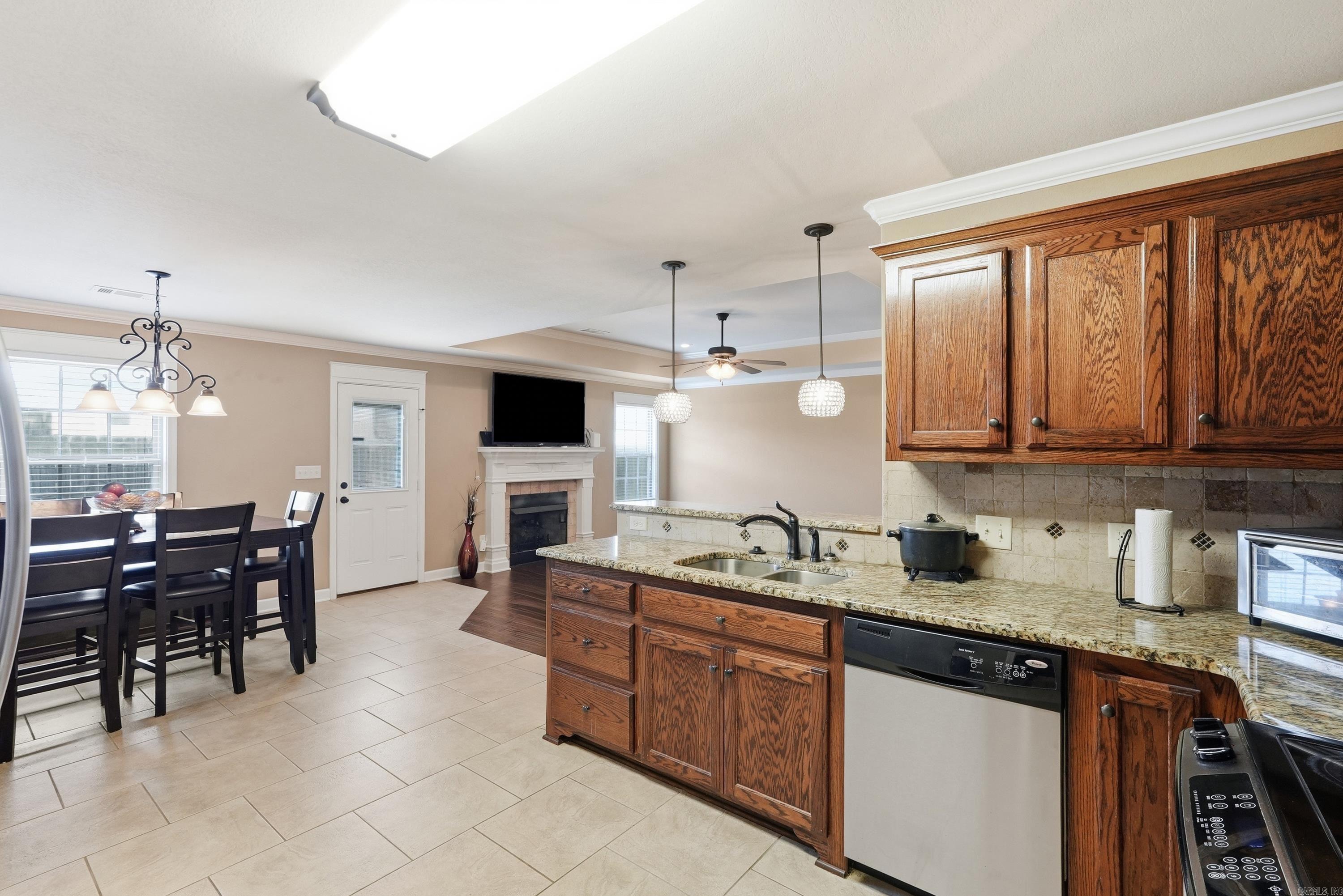 5502 Glenn Cove Property Photo 14