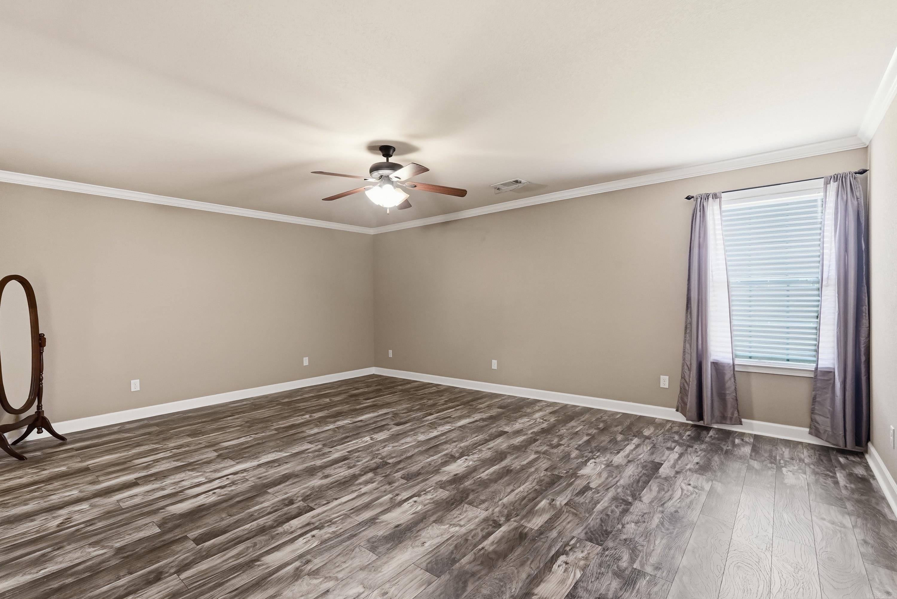 5502 Glenn Cove Property Photo 19