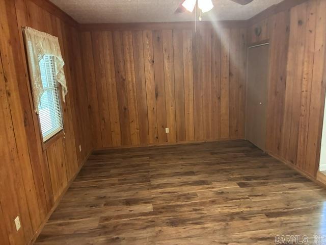 1807 H.f. Henson Drive Property Photo 4
