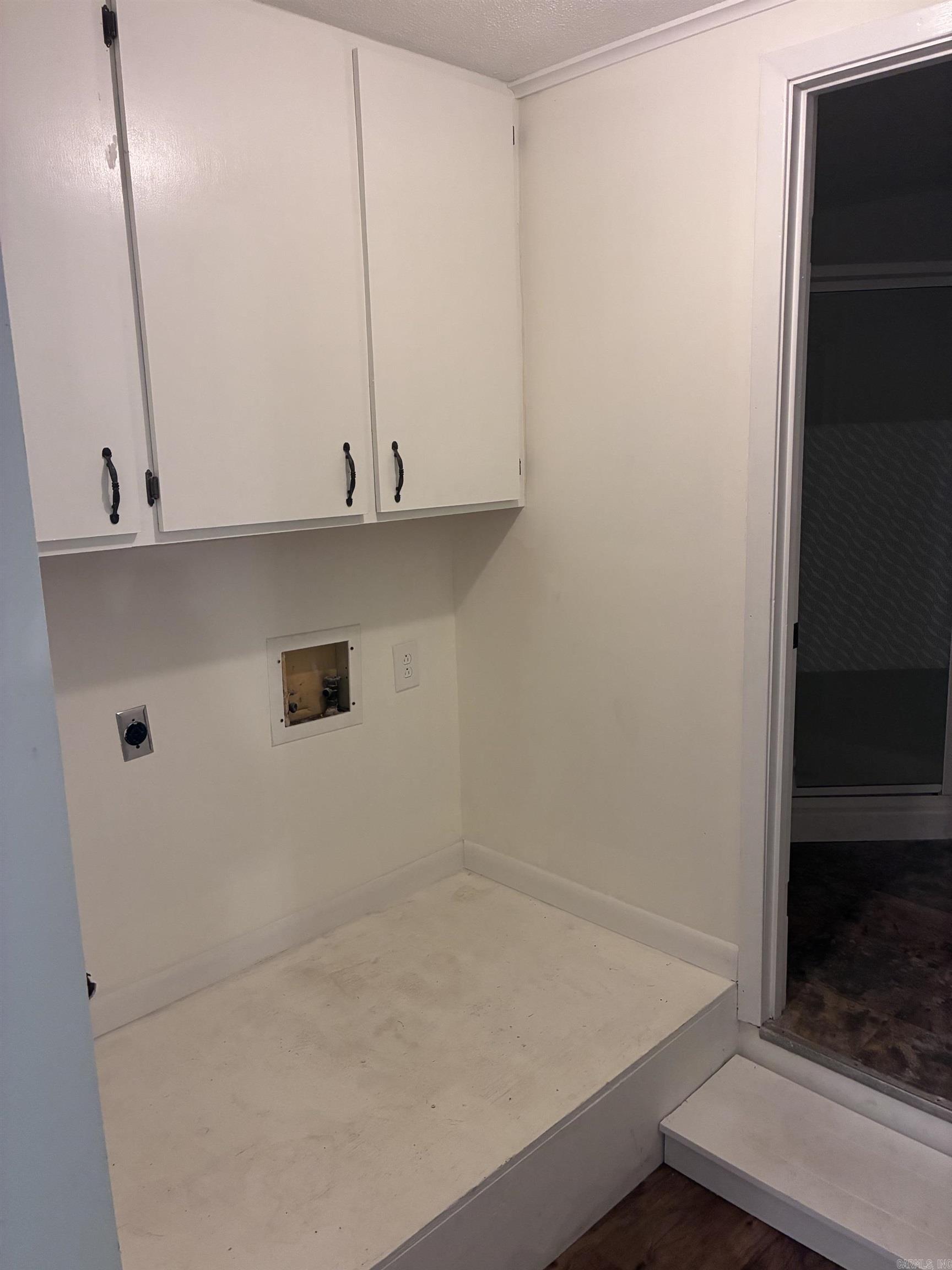 1807 H.f. Henson Drive Property Photo 7