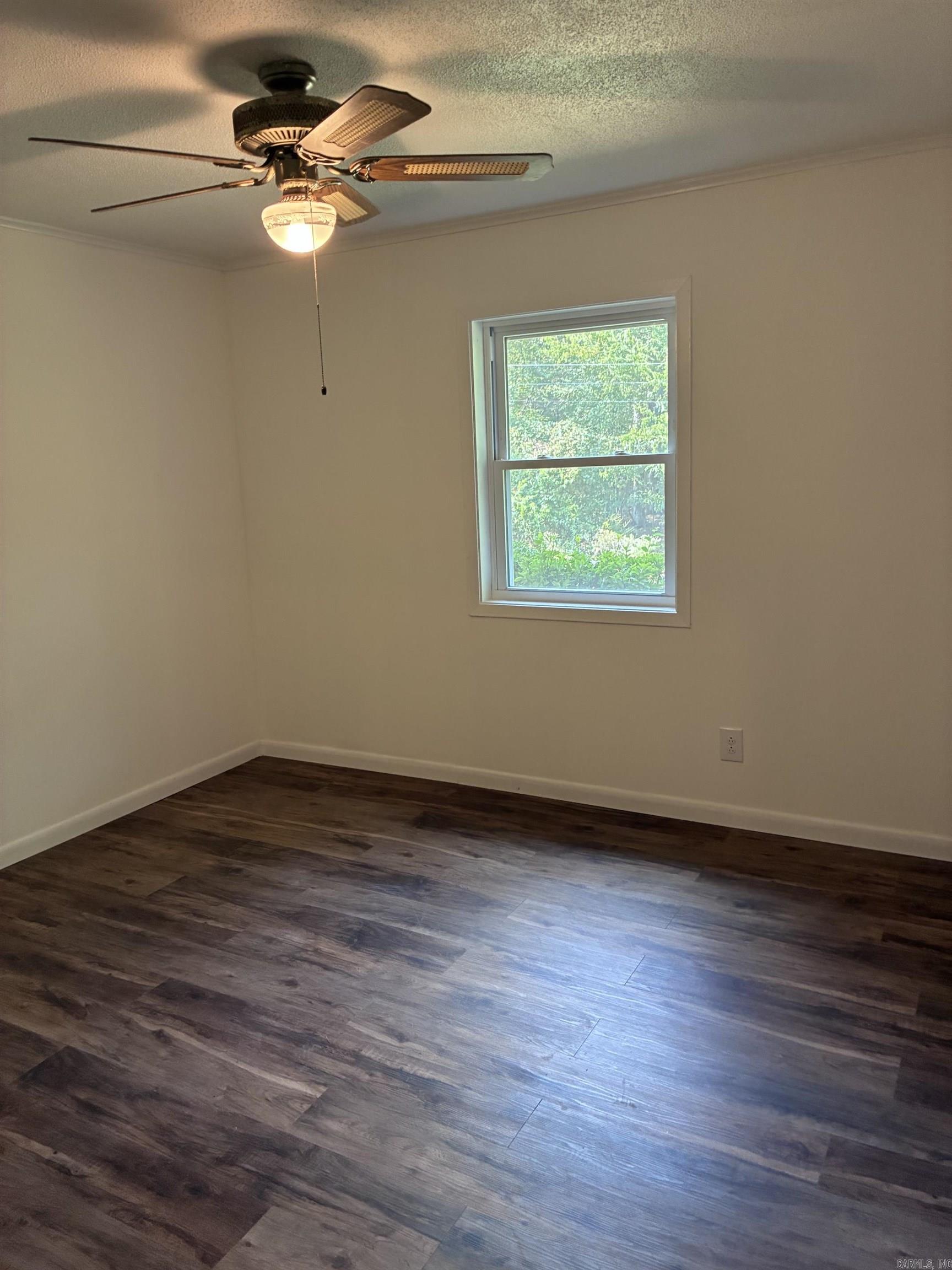 1807 H.f. Henson Drive Property Photo 9