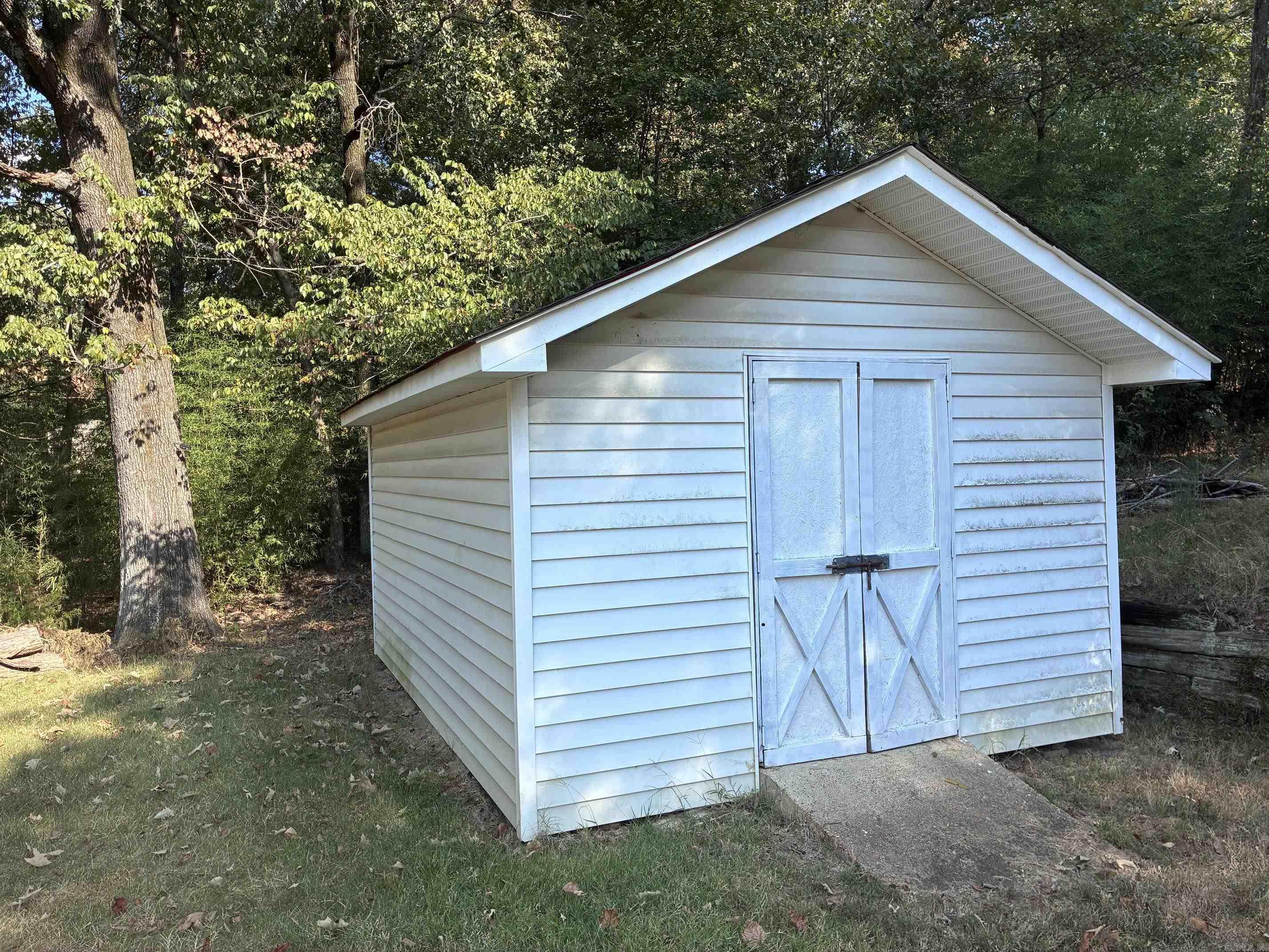 1807 H.f. Henson Drive Property Photo 12