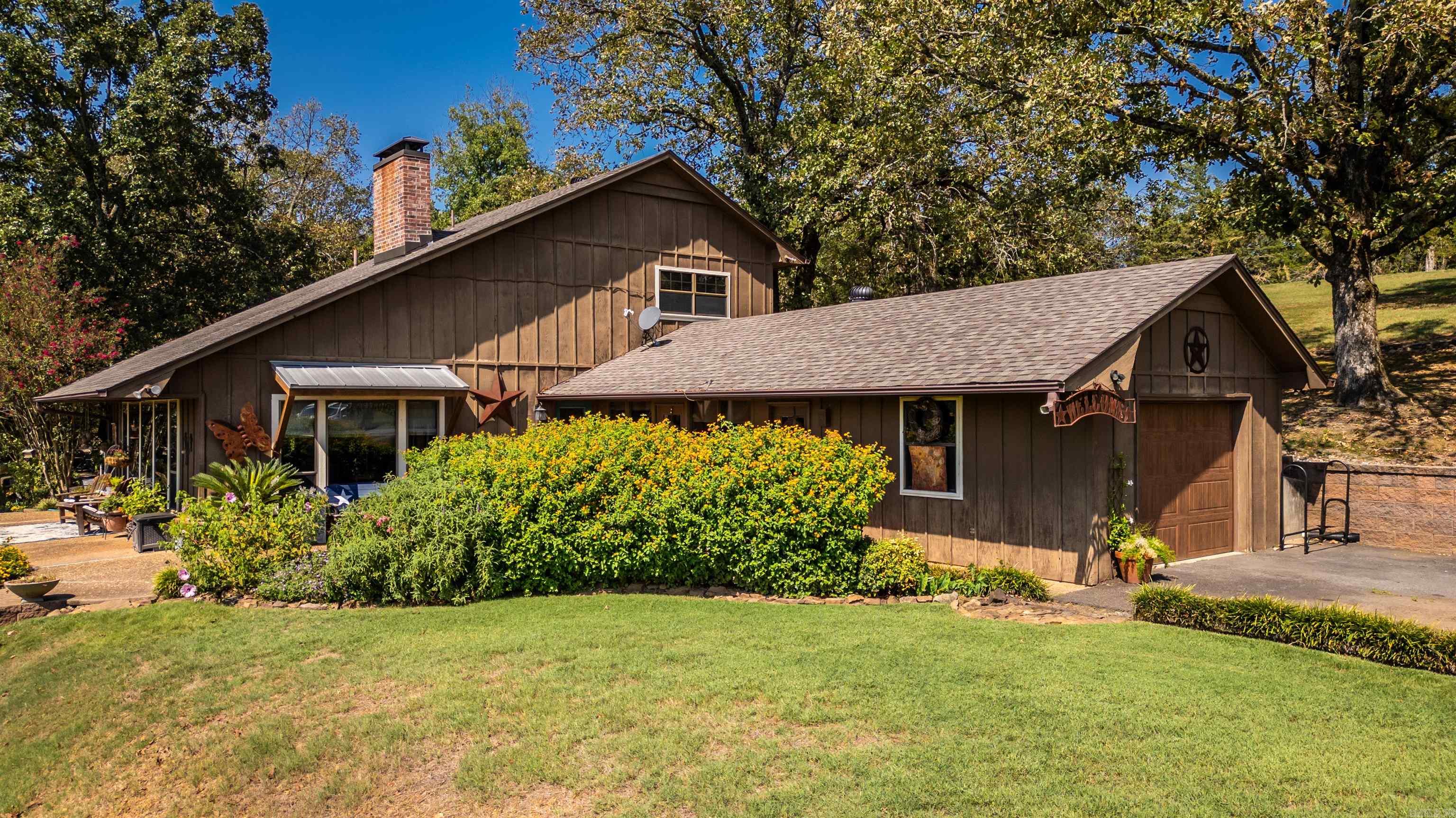 5177 Donnell Ridge Road Property Photo 4