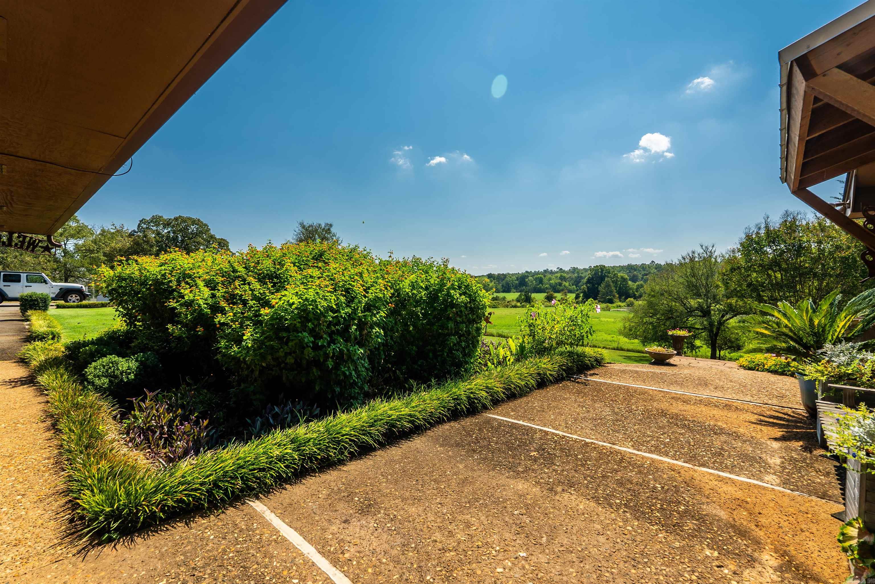 5177 Donnell Ridge Road Property Photo 8