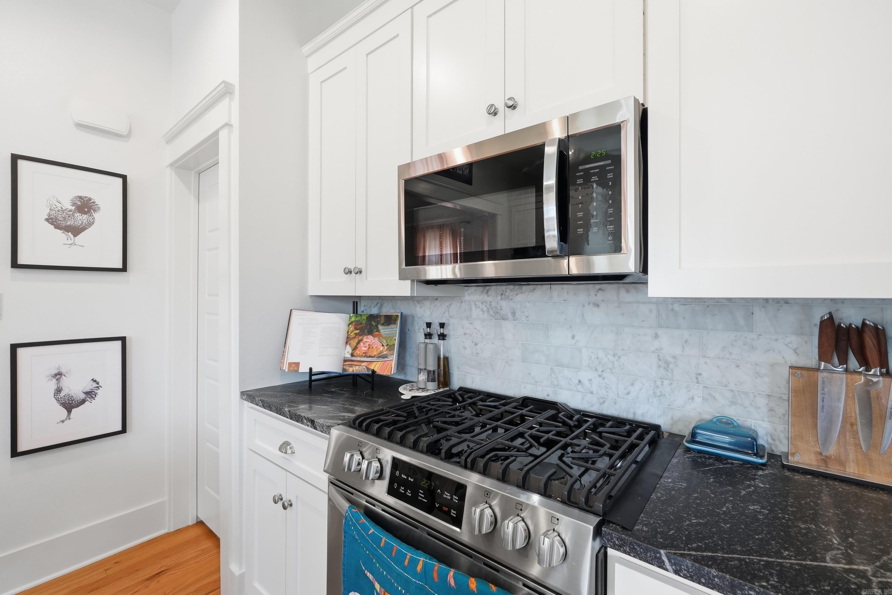707 N Van Buren Street Property Photo 13