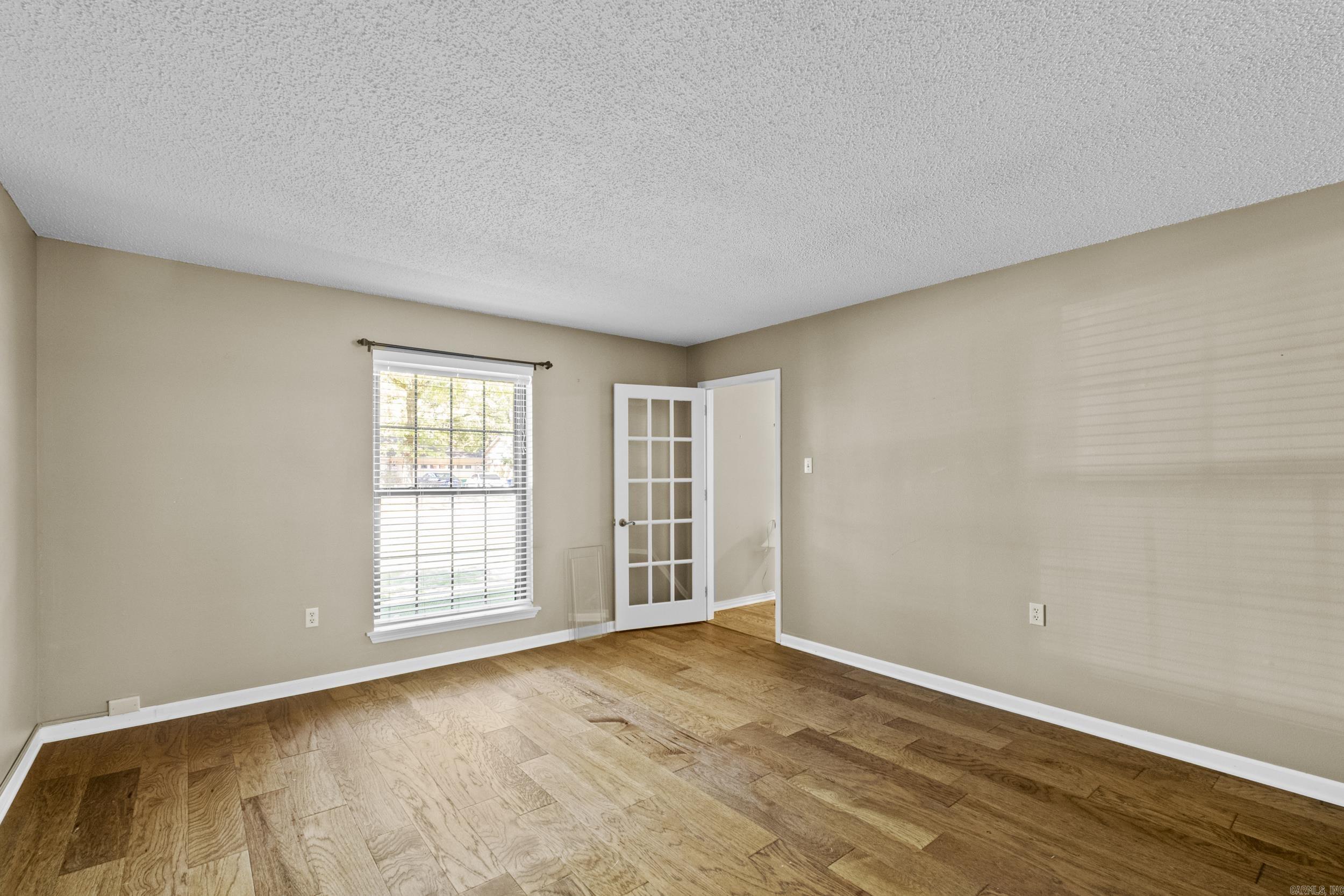 5908 Eagle Creek Road Property Photo 7
