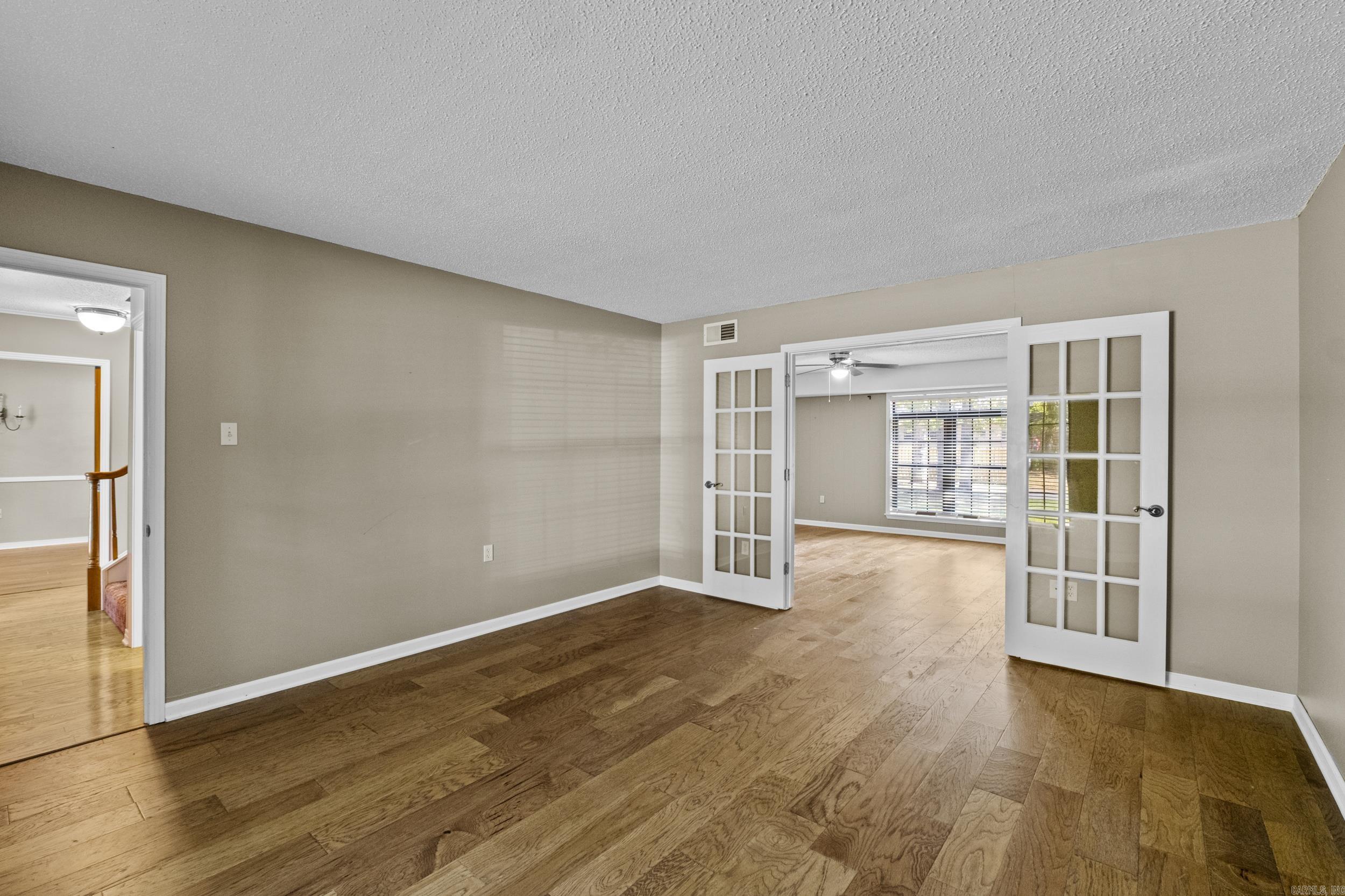 5908 Eagle Creek Road Property Photo 8