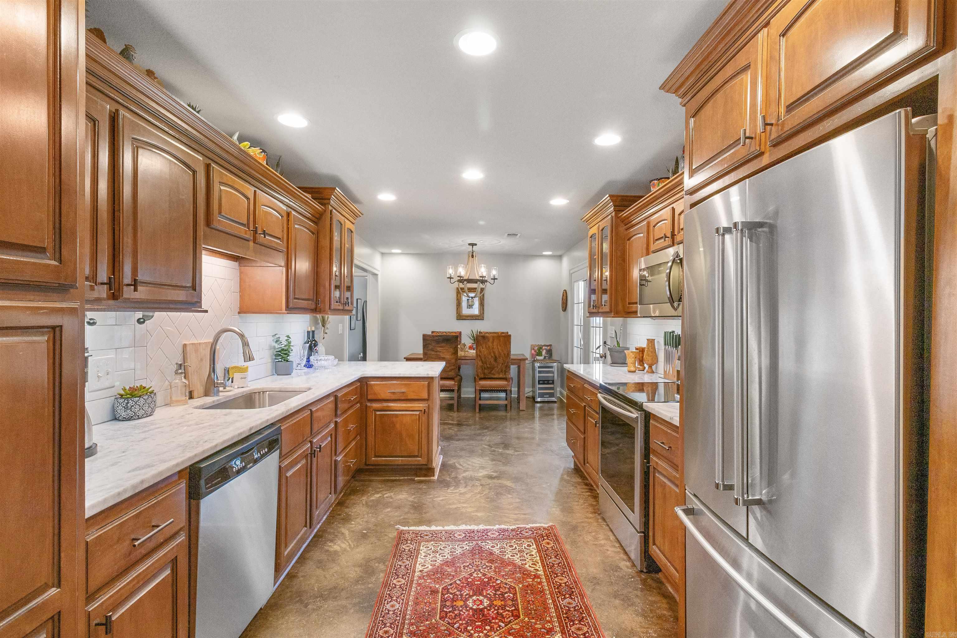 4100 Wetherford Cove Property Photo 8