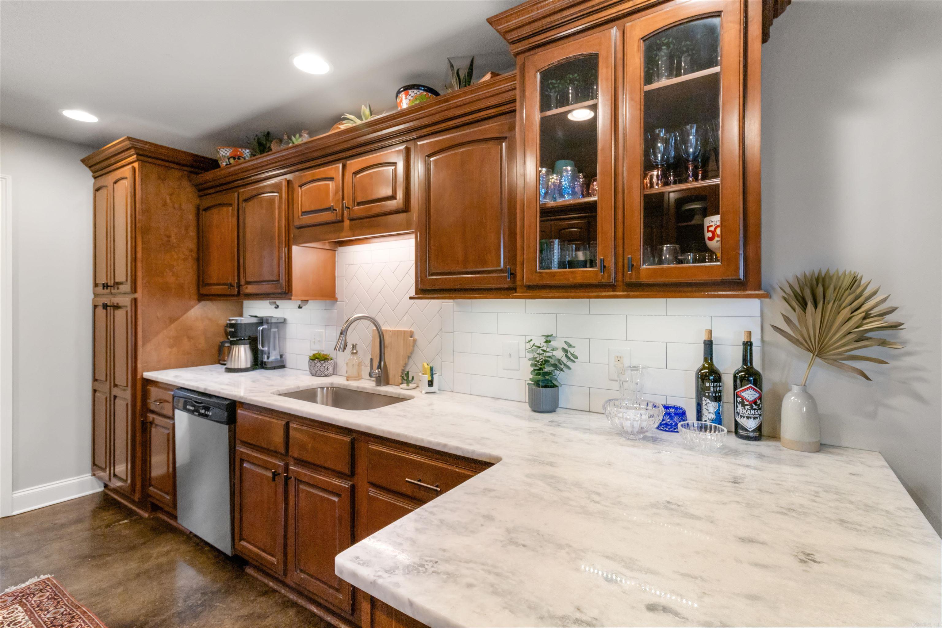 4100 Wetherford Cove Property Photo 12