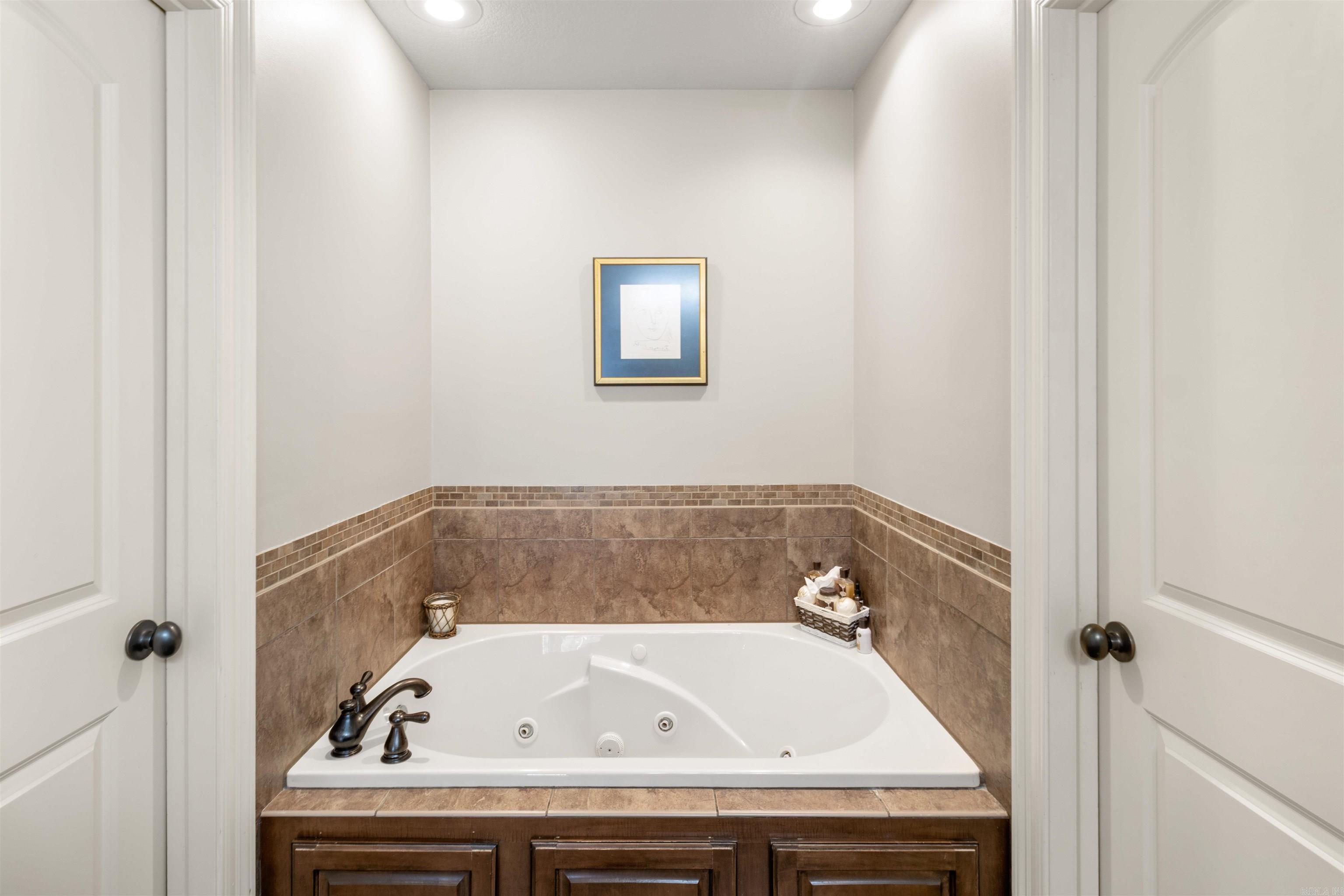 4100 Wetherford Cove Property Photo 17