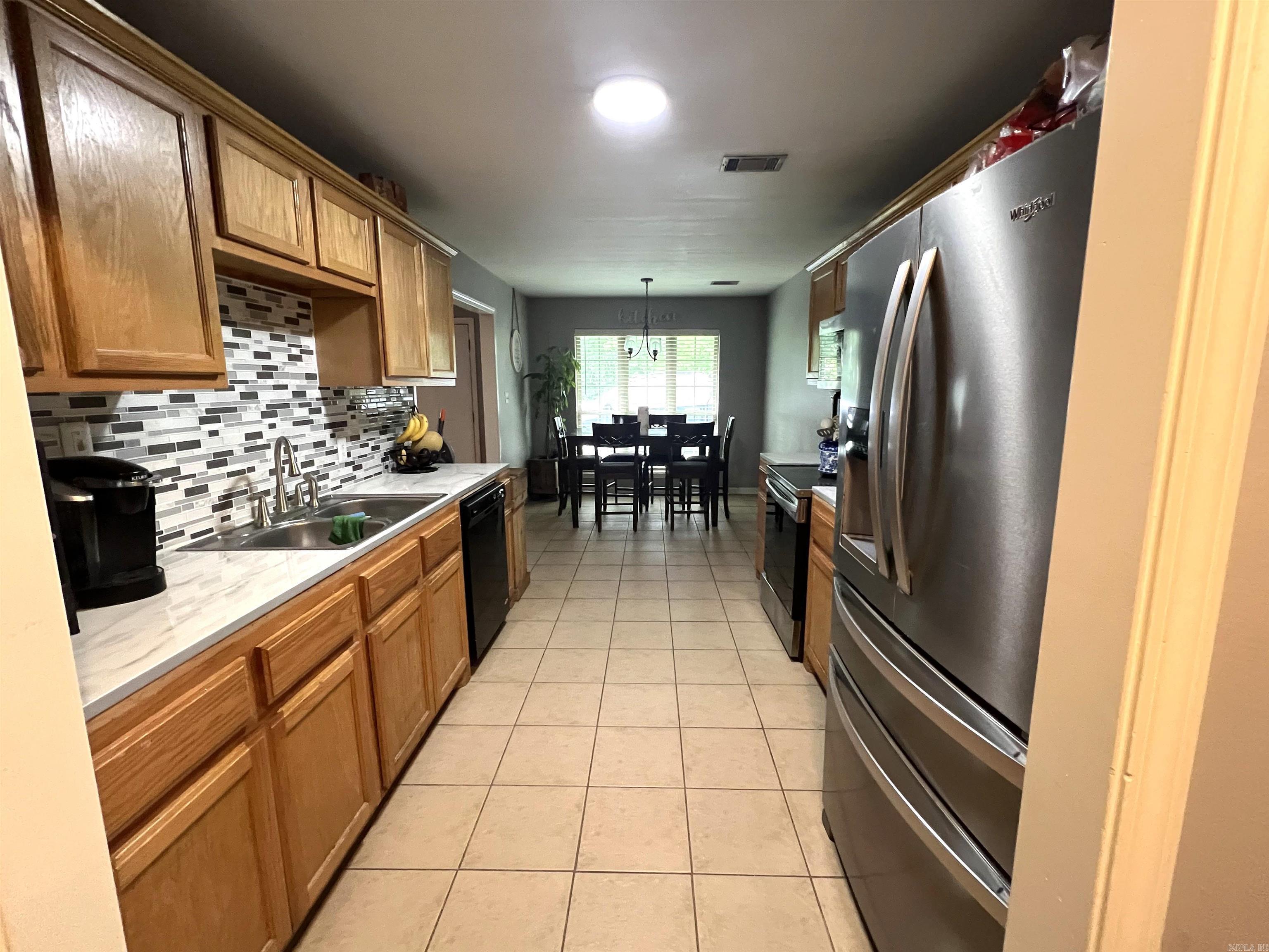 368 Meadow Creek Drive Property Photo 3
