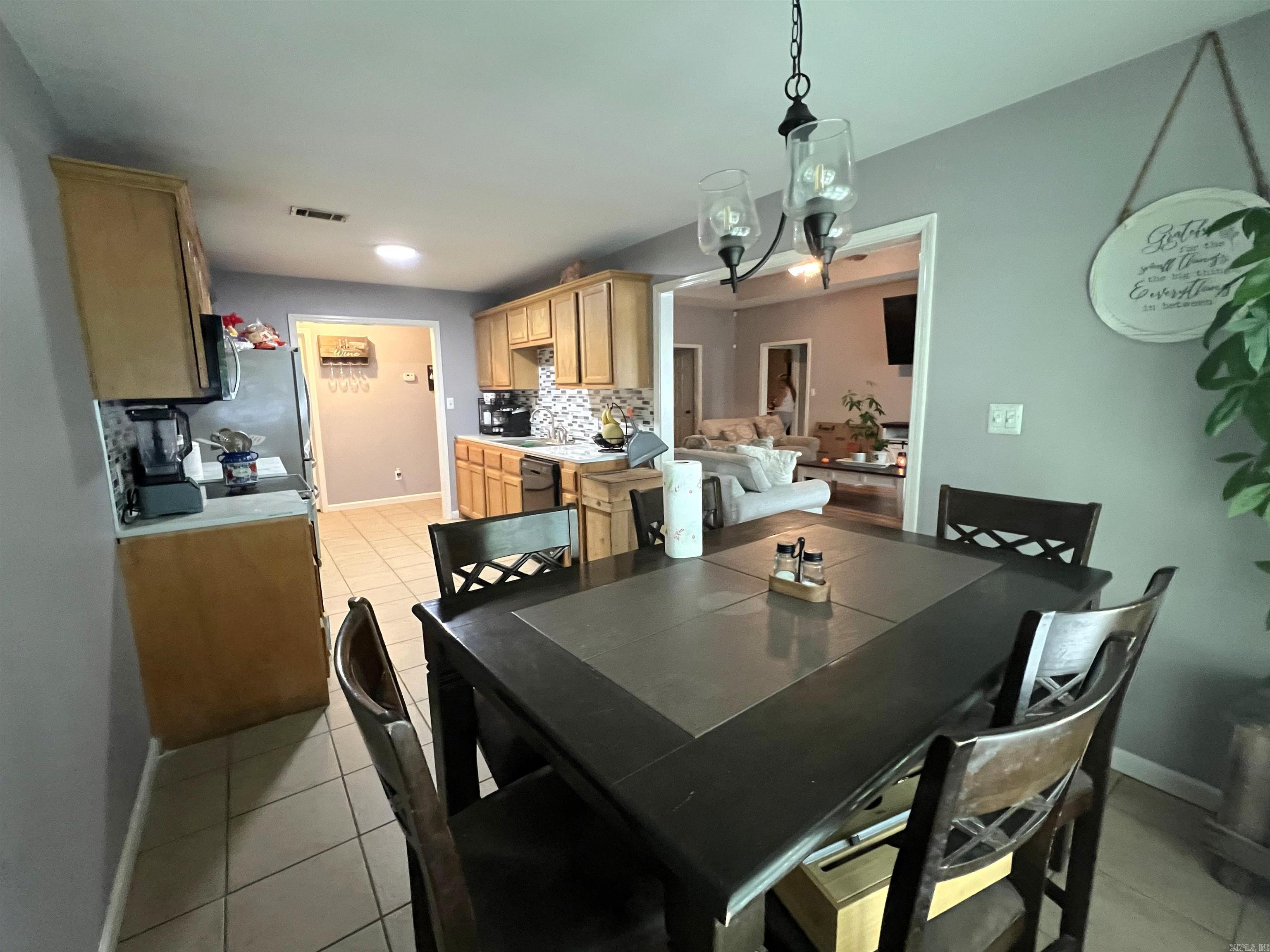 368 Meadow Creek Drive Property Photo 6