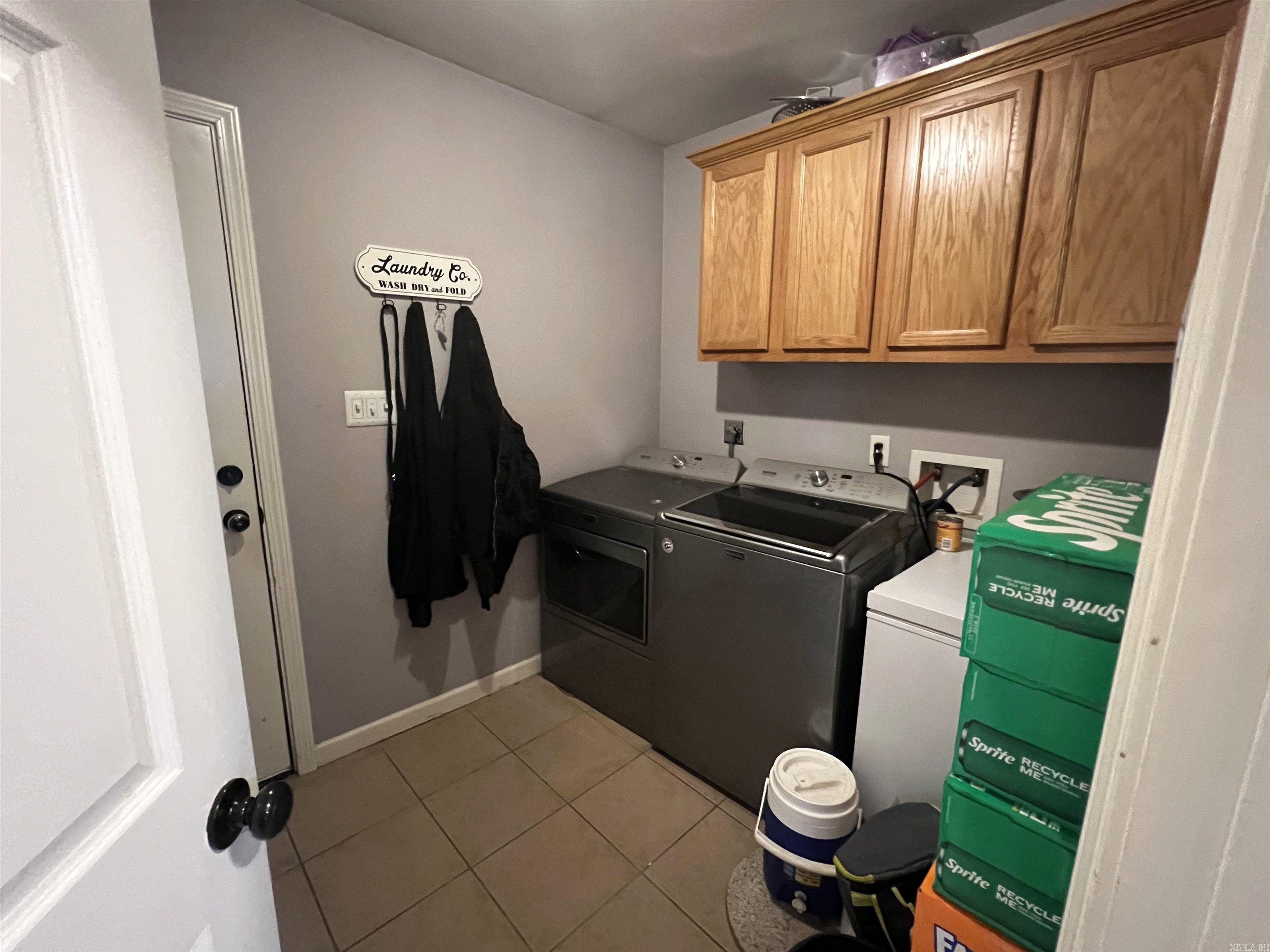 368 Meadow Creek Drive Property Photo 9