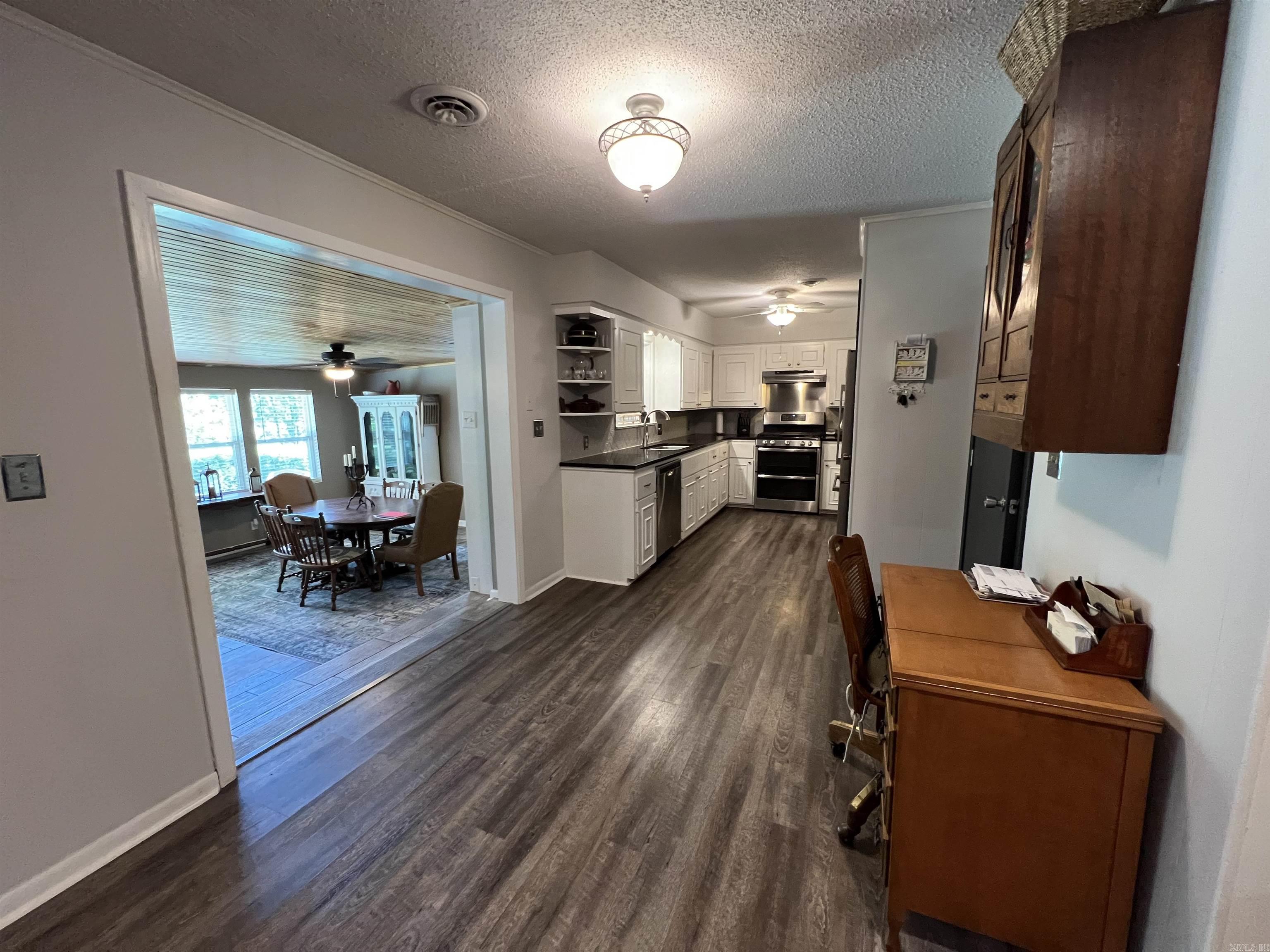 876 S 16th Avenue Property Photo 13