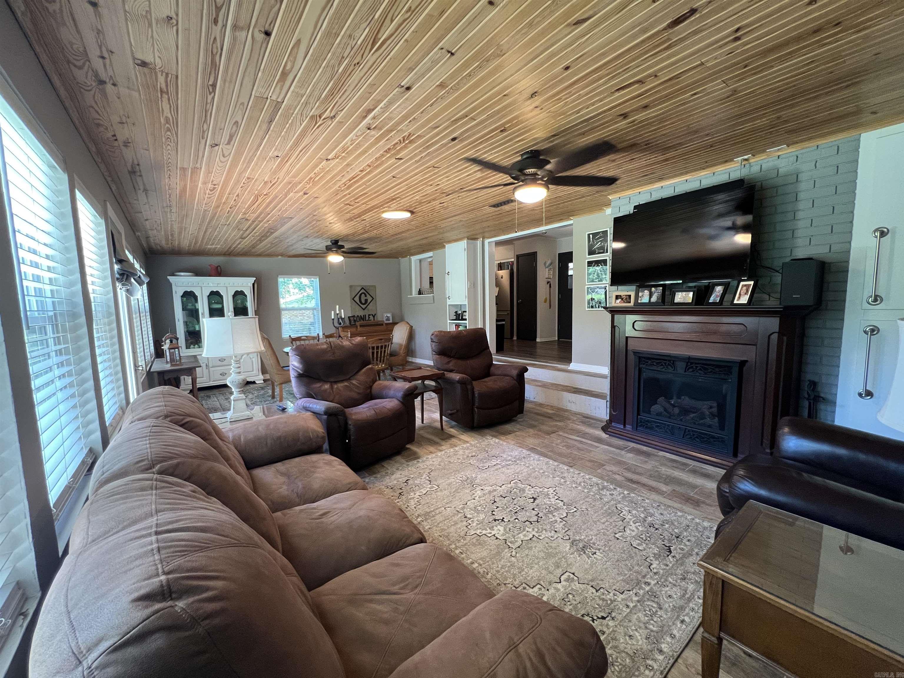 876 S 16th Avenue Property Photo 20
