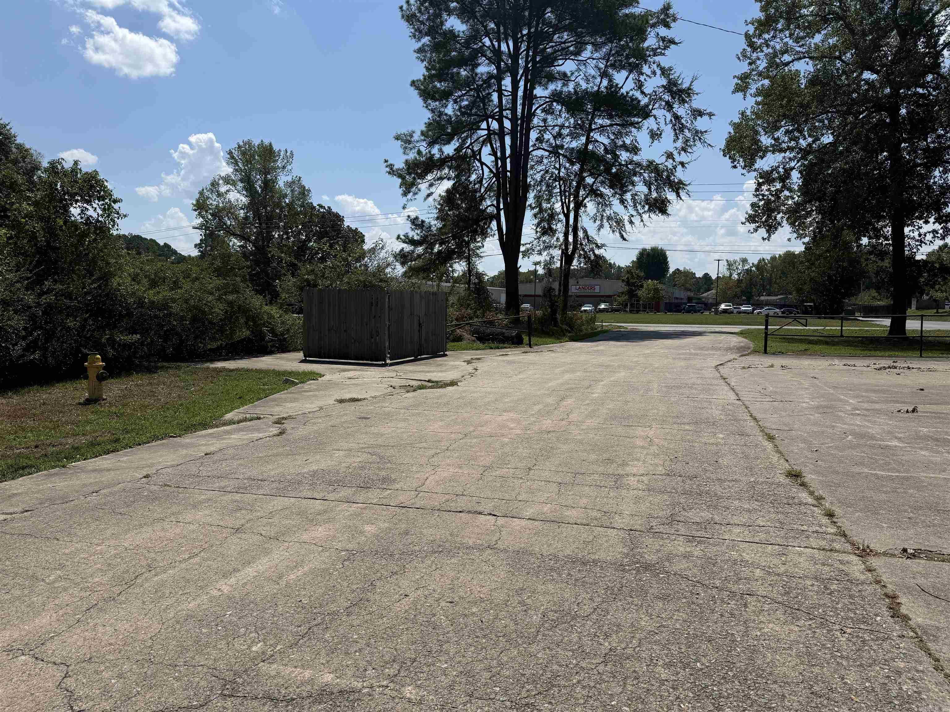 10118 Colonel Glenn Road Property Photo 4
