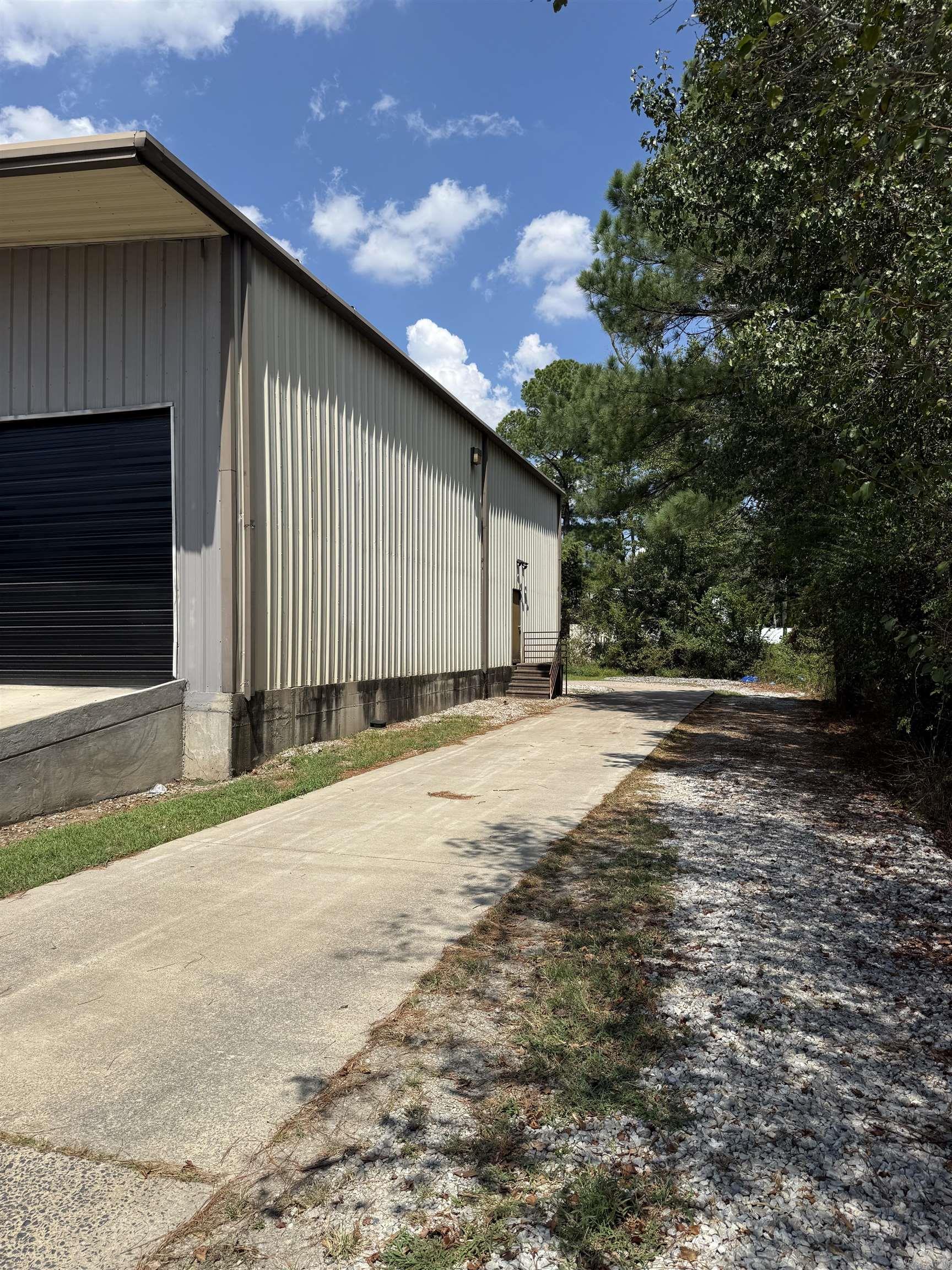 10118 Colonel Glenn Road Property Photo 18