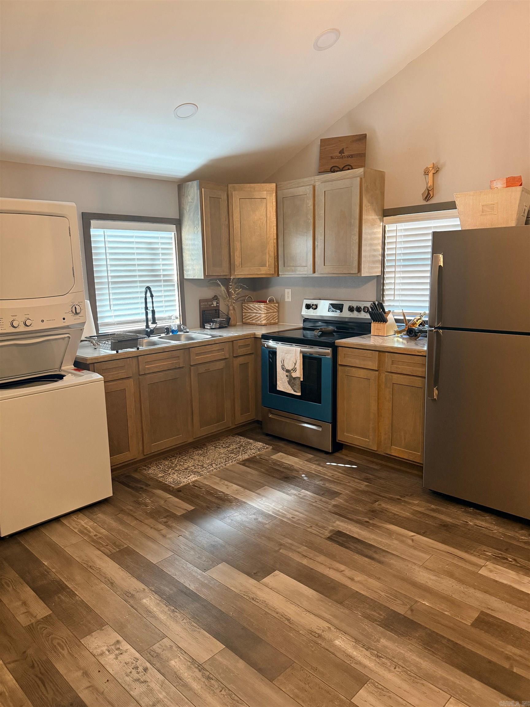 305 Deer Run Road Property Photo 8