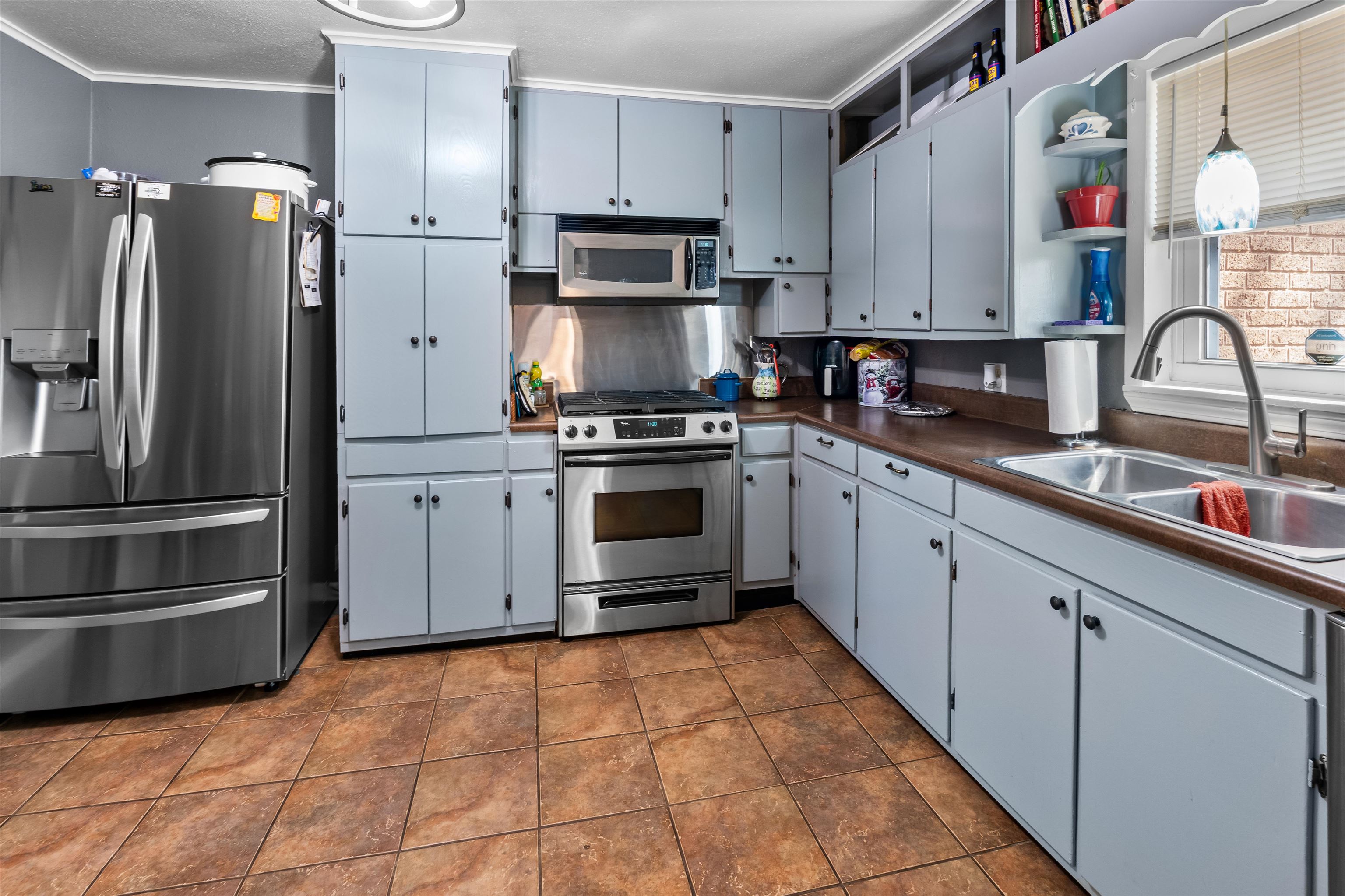 51 Pine Street Property Photo 10