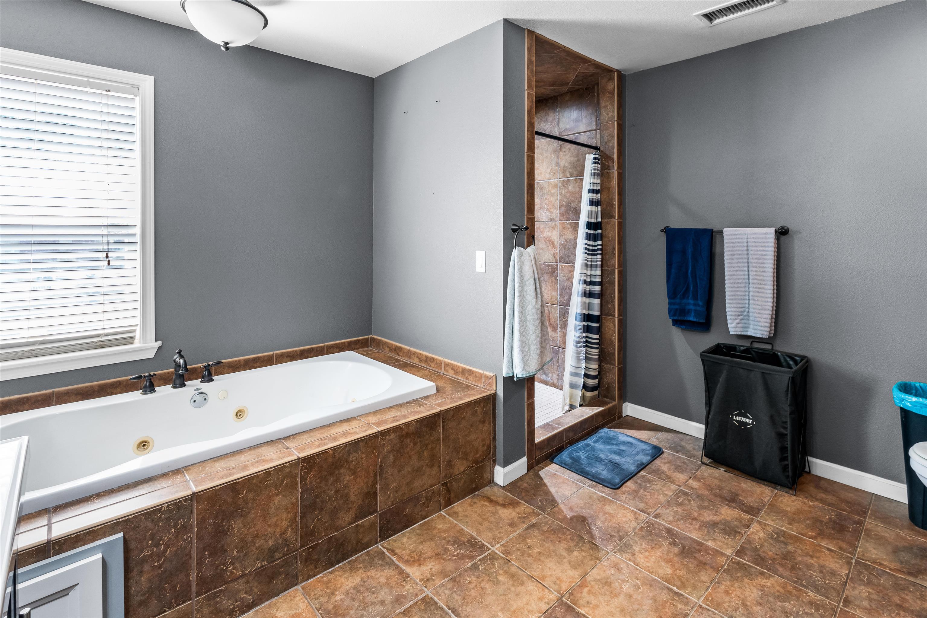 51 Pine Street Property Photo 12