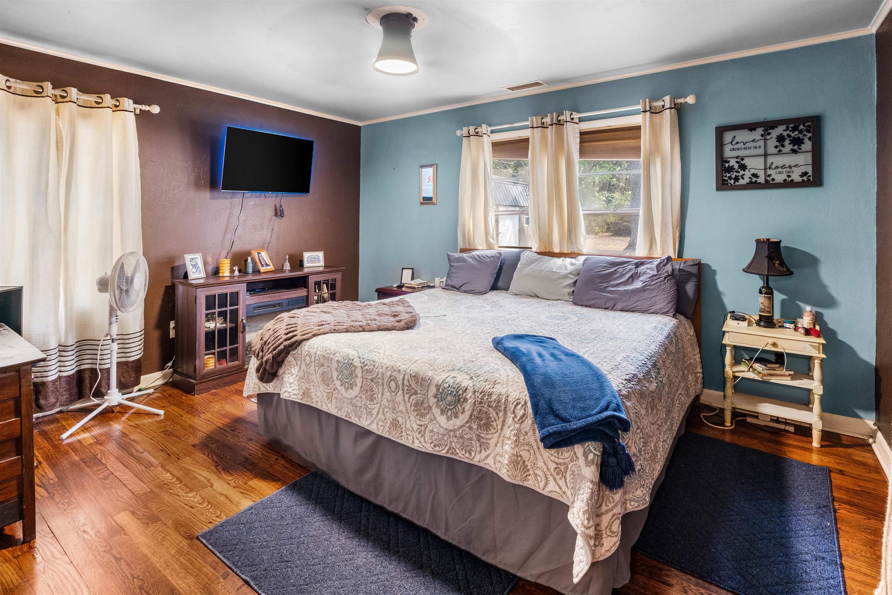 51 Pine Street Property Photo 14