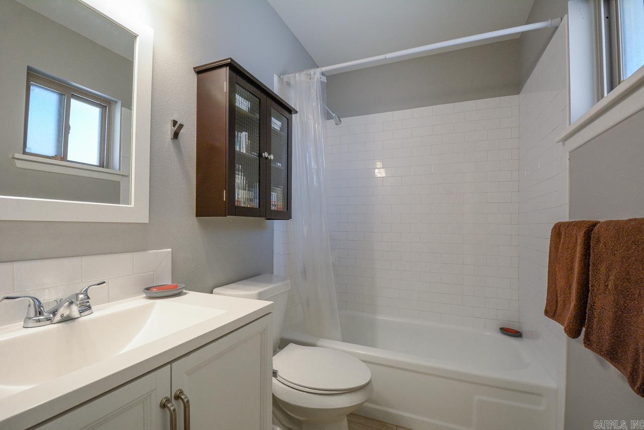 9303 Peach Tree Drive Property Photo 20