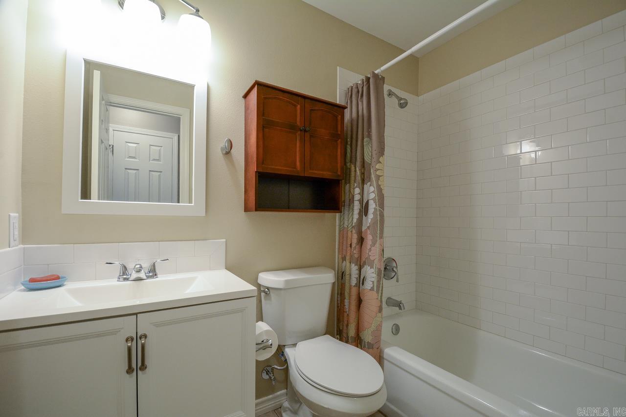 9303 Peach Tree Drive Property Photo 24