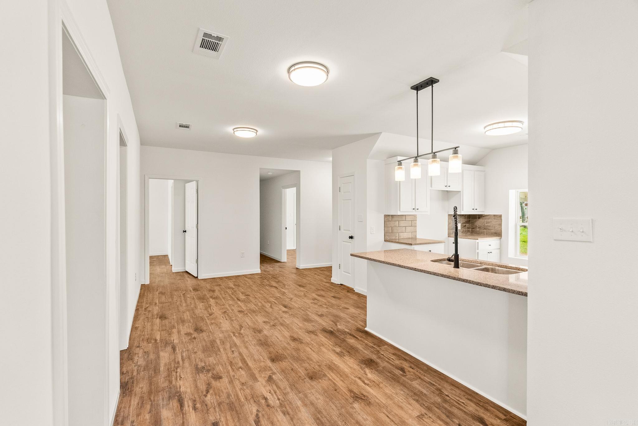 26036964 Property Photo 13
