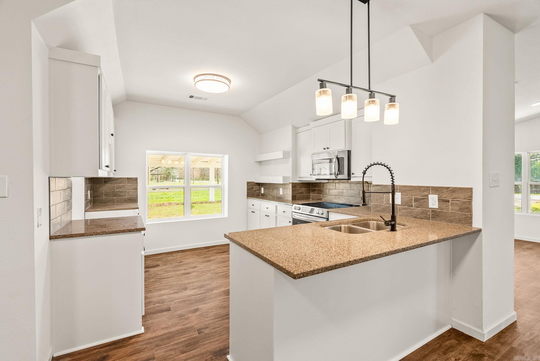 26036964 Property Photo 17