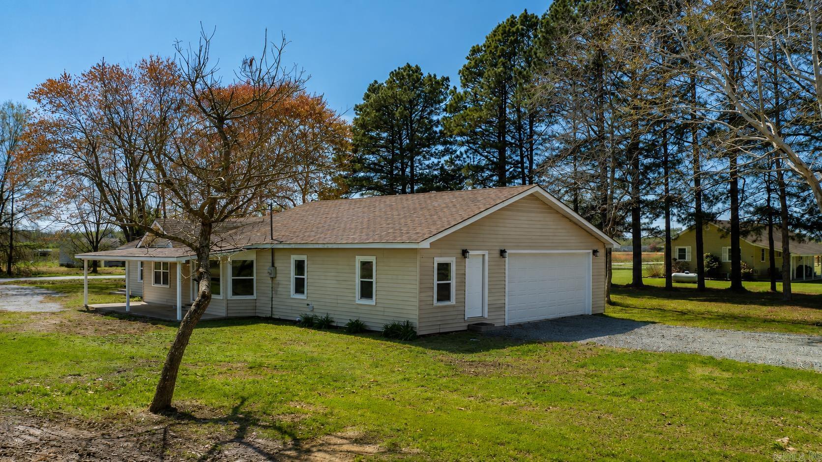 26036964 Property Photo 36