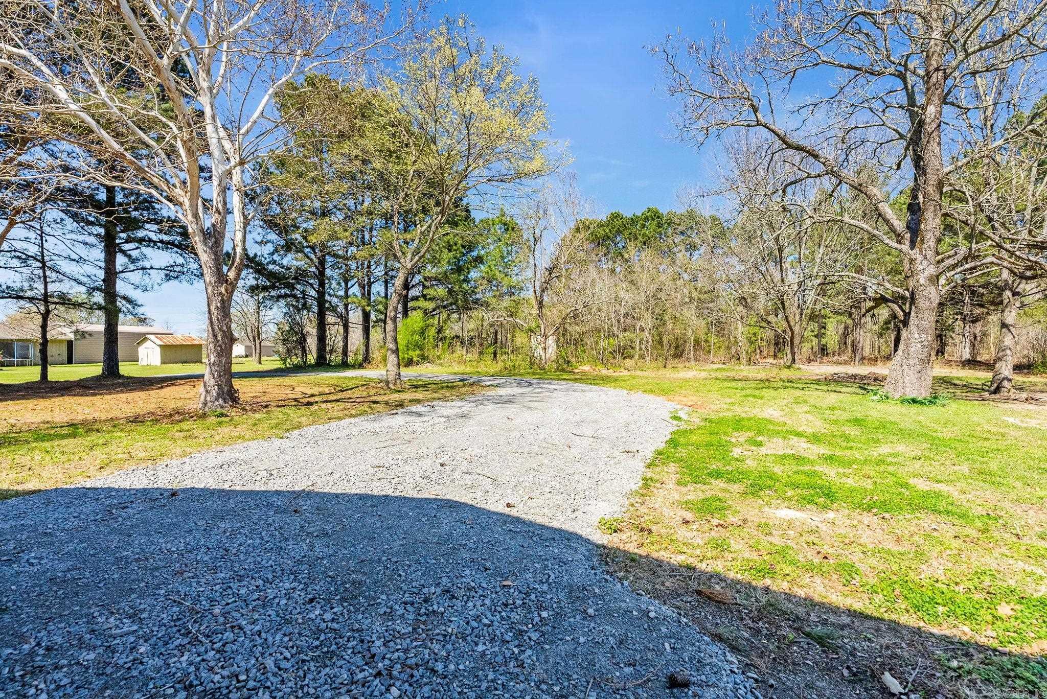 26036964 Property Photo 38